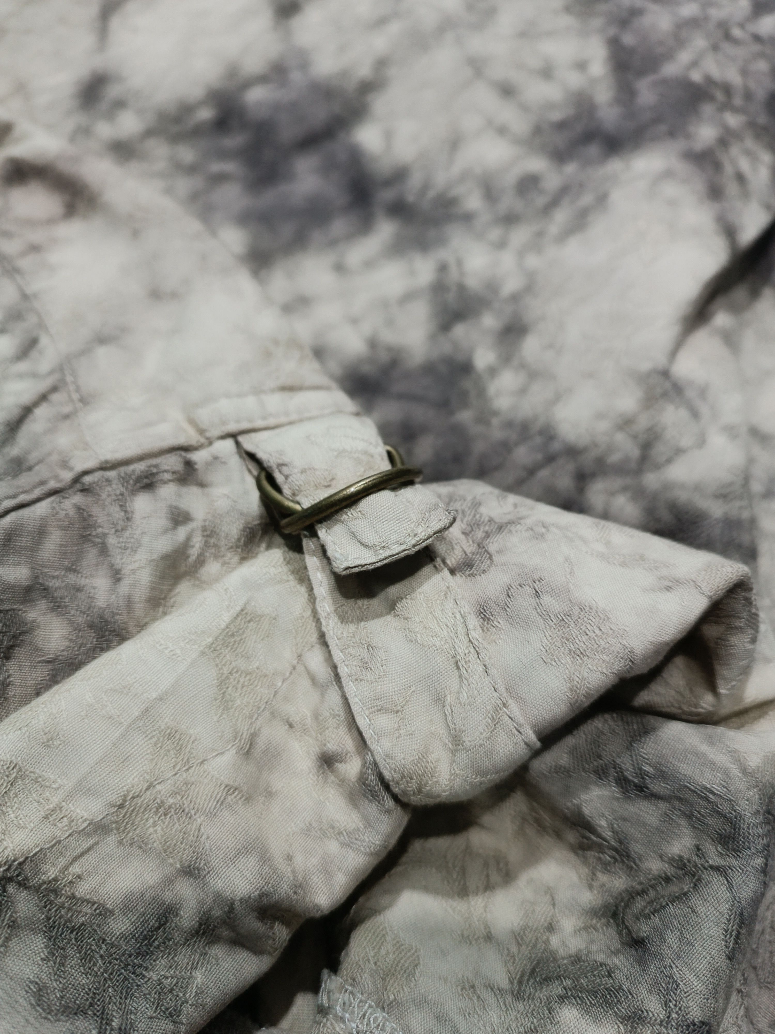 Japanese Brand Beautiful pattern Short Sleeve Western Style Beige Rusty Size US L / EU 52-54 / 3 - 7 Thumbnail