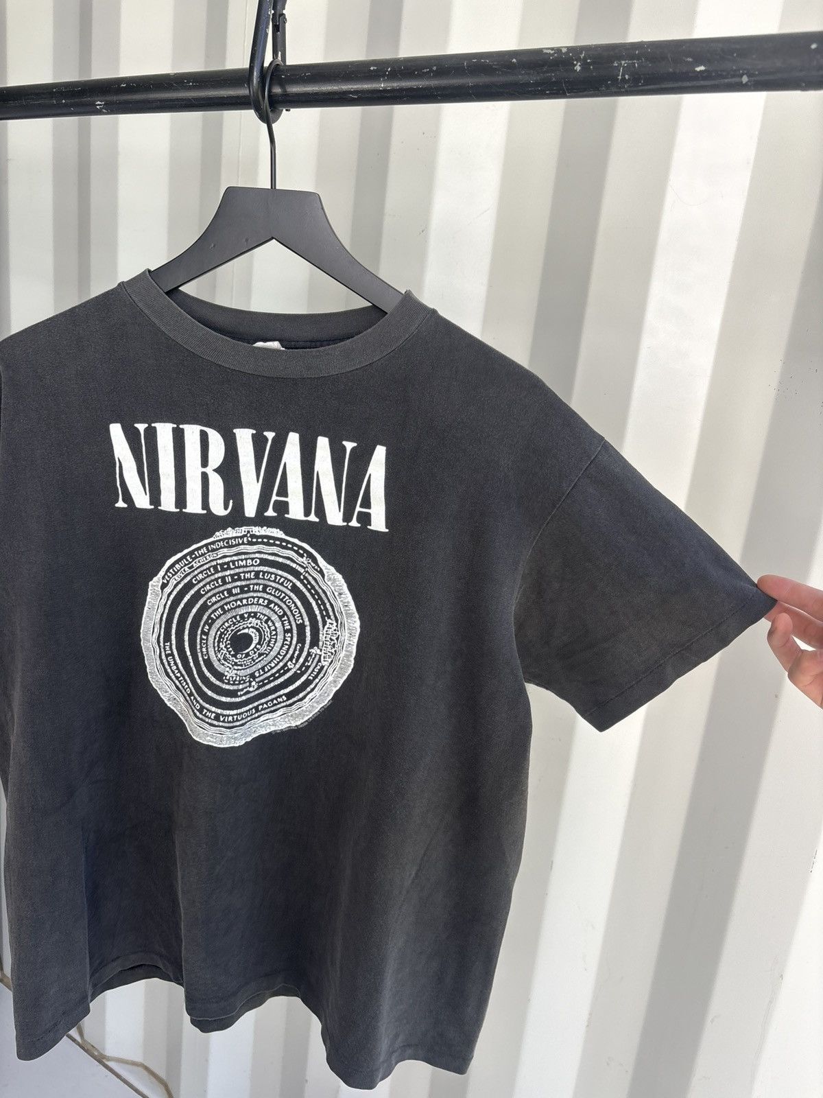 Band Tees Nirvana Vestibule Thrashed Distressed Faded Shirt GRUNGE Size US L / EU 52-54 / 3 - 2 Thumbnail