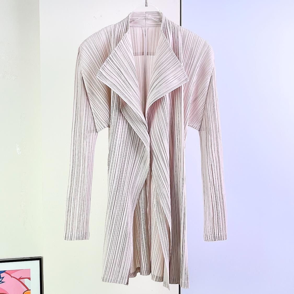 Pleats Please Issey Miyake Pleats Please Issey Miyake Pleated Cardigan Size 3 Size M / US 6-8 / IT 42-44 - 1 Thumbnail