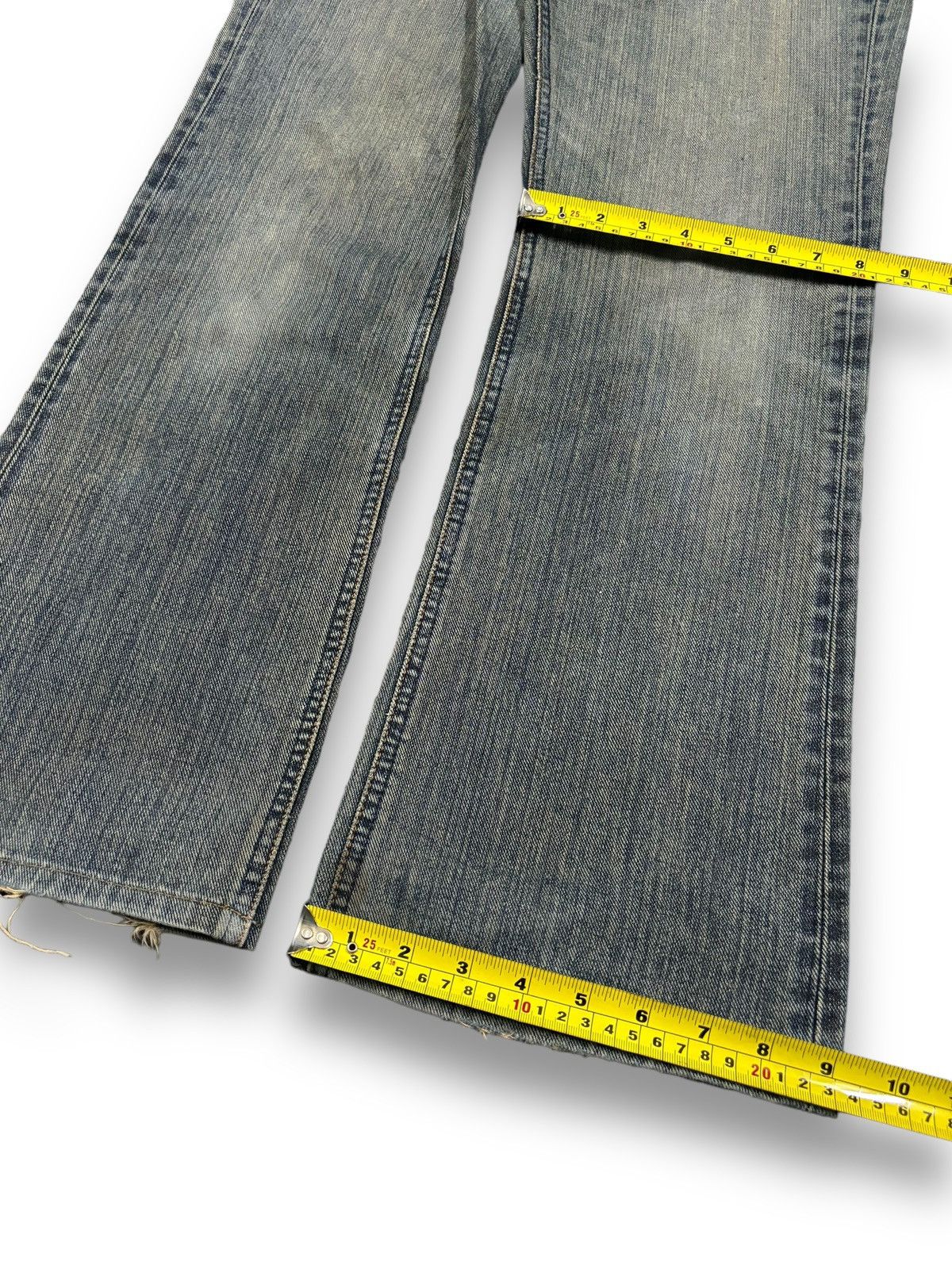 Lee Vintage 90s Lee Flare Bell Bottom Distressed Jeans Size US 30 / EU 46 - 18 Thumbnail