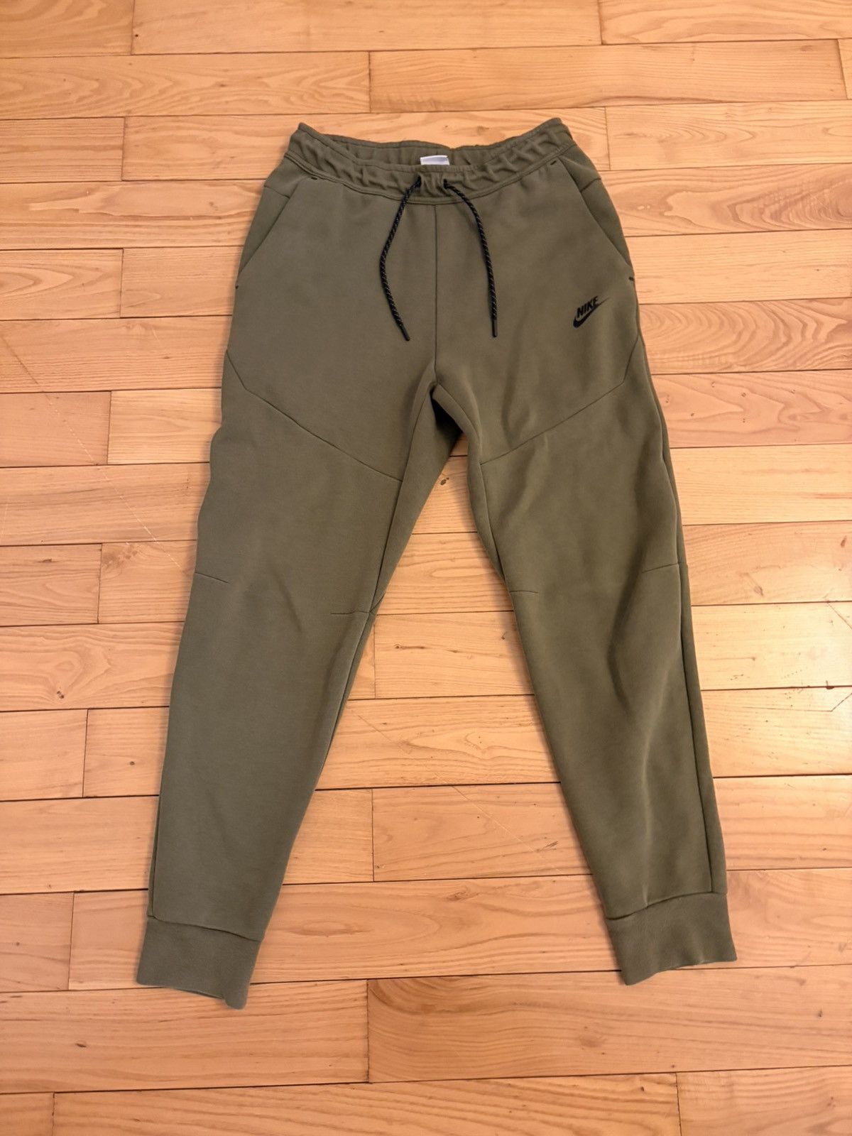Nike Nike Tech Fleece bottoms olive - khaki Size US 28 / EU 44 - 1 Thumbnail