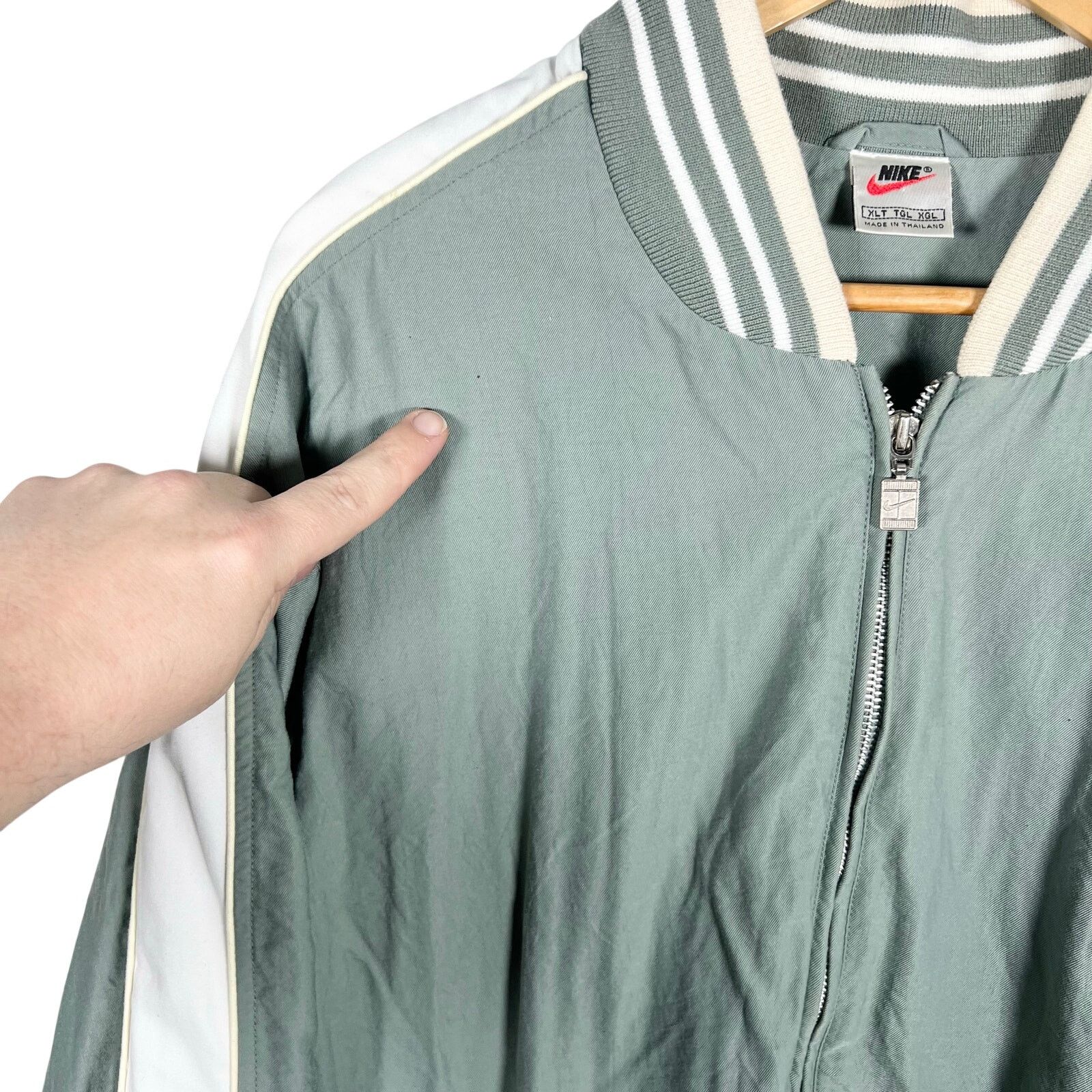 Nike Rare Vintage Nike White Tag Court Green White Jacket XL Size US XL / EU 56 / 4 - 6 Thumbnail