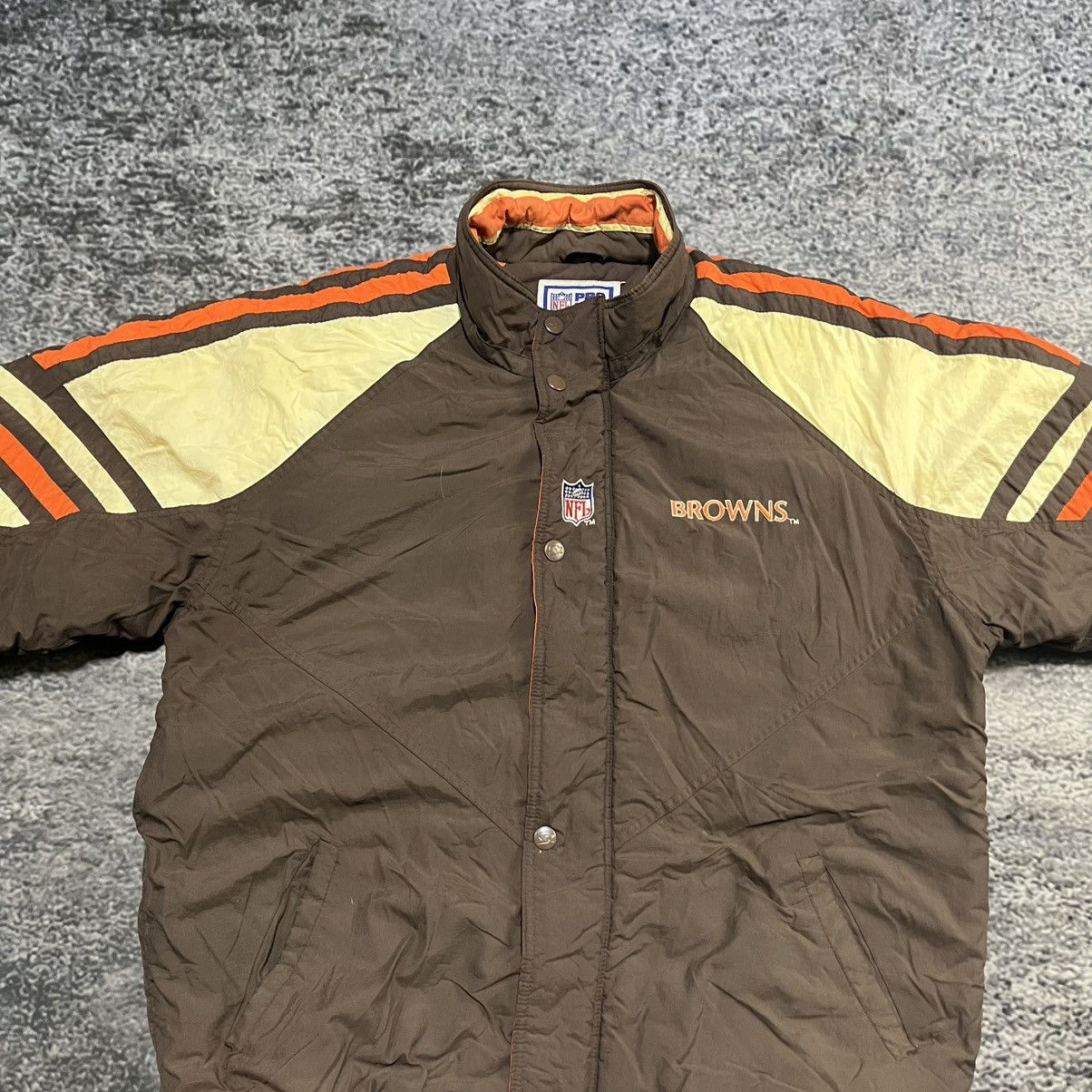 Starter VINTAGE 90s CLEVELAND BROWNS STARTER NFL PUFFER JACKET Size US L / EU 52-54 / 3 - 6 Thumbnail