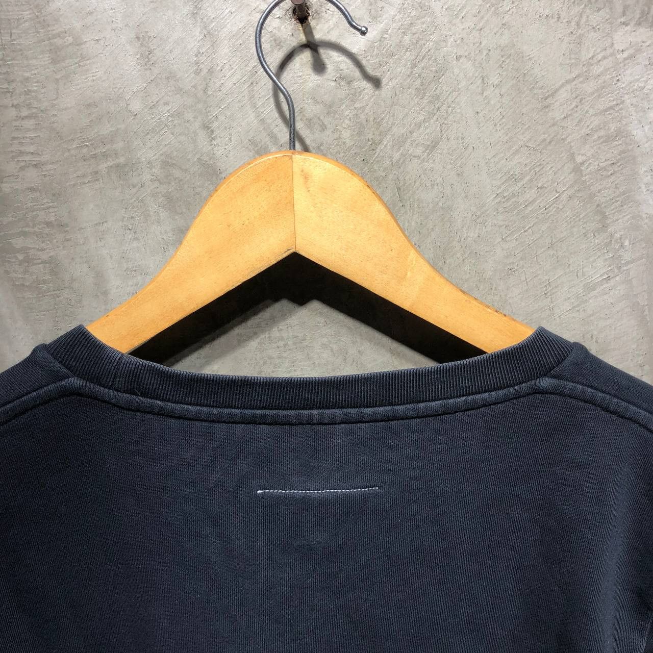 Maison Margiela Maison Margiela MM6 hand logo crewneck long sleeves Size US M / EU 48-50 / 2 - 9 Thumbnail
