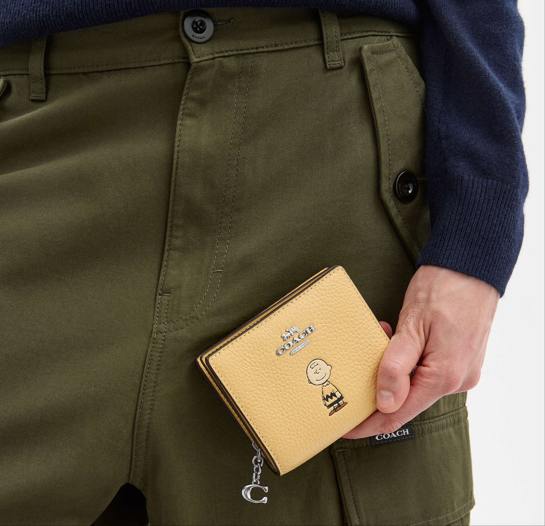 Coach Coach X Peanuts Snap Wallet With Charlie Brown CBN90 Size ONE SIZE - 6 Thumbnail