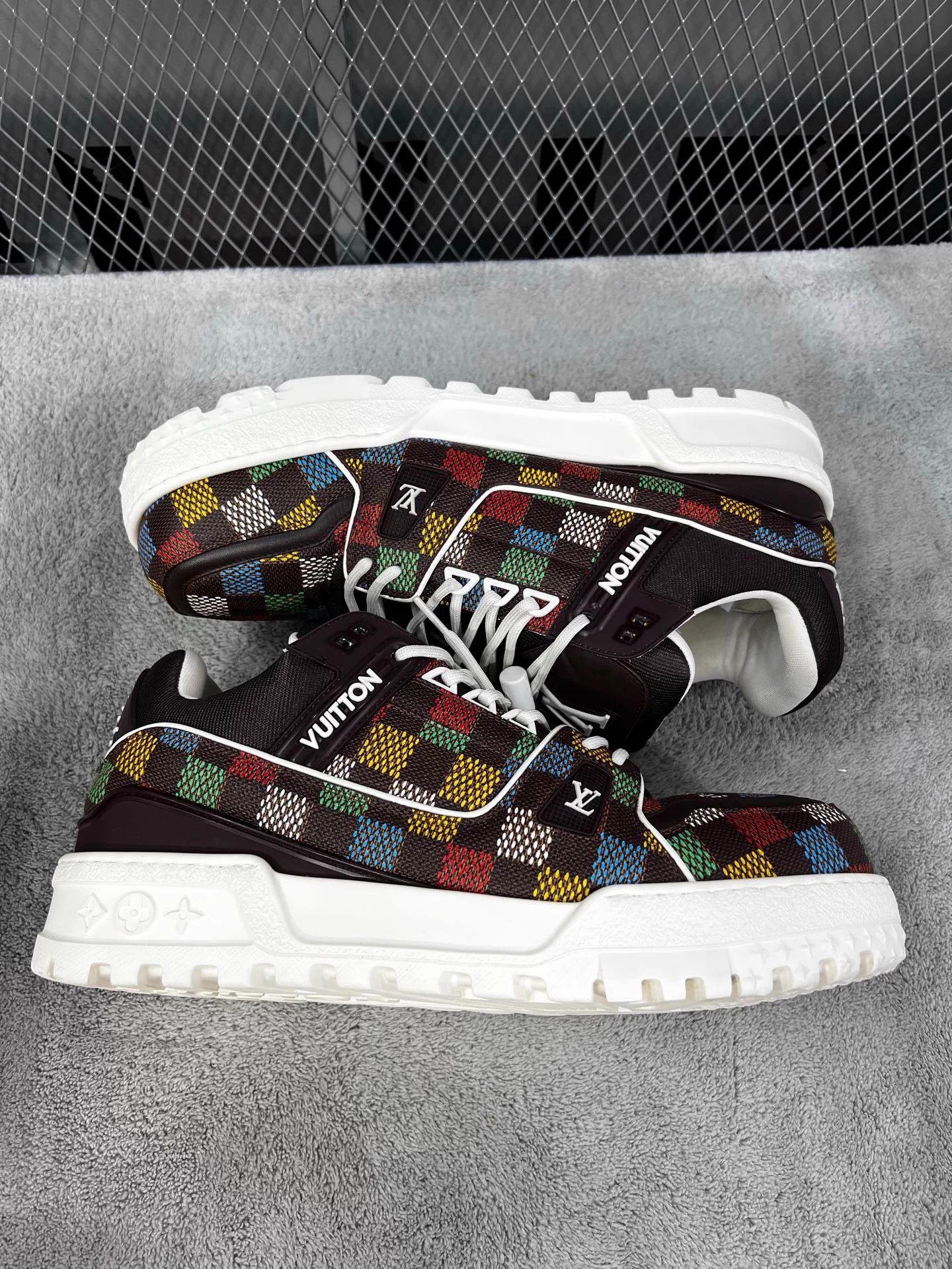 Louis Vuitton LV Trainer Maxi 2025 SS Damier 44(half) mint Size US 11 / EU 44 - 4 Thumbnail