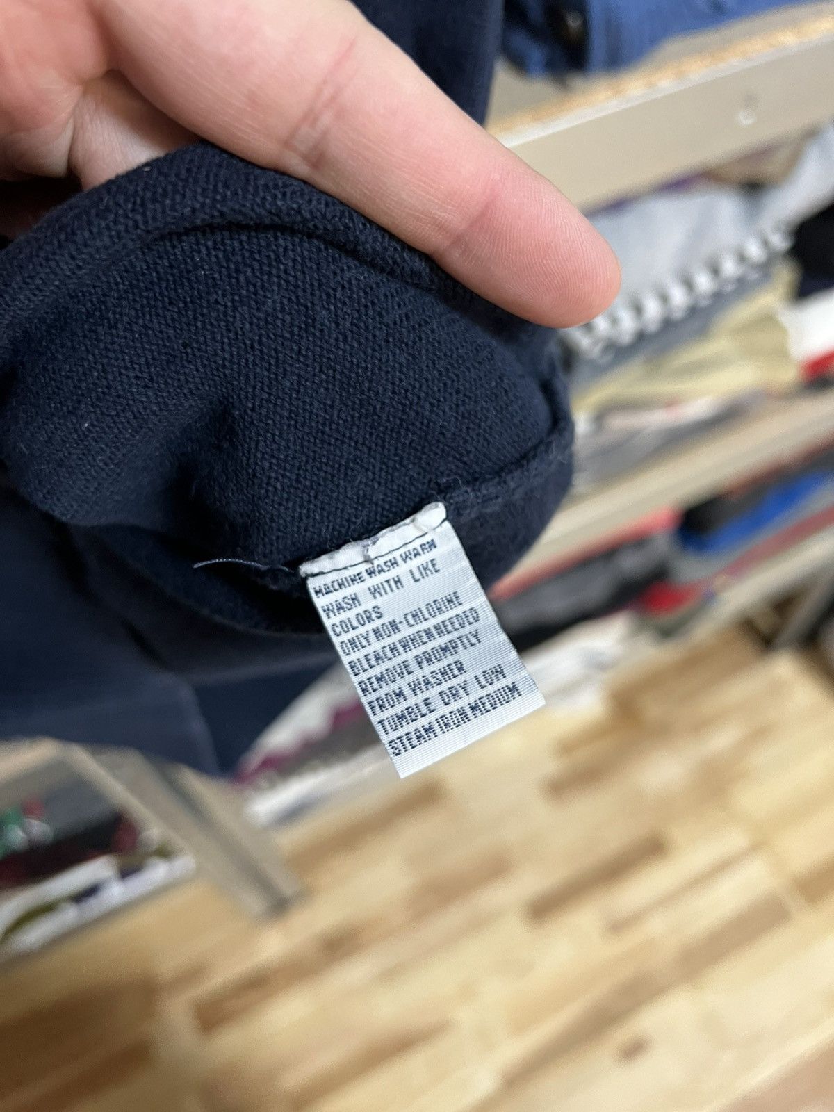 Polo Ralph Lauren Polo Ralph Lauren Men's Size L V-Neck Sweater Vest Pima Logo Size US L / EU 52-54 / 3 - 3 Thumbnail