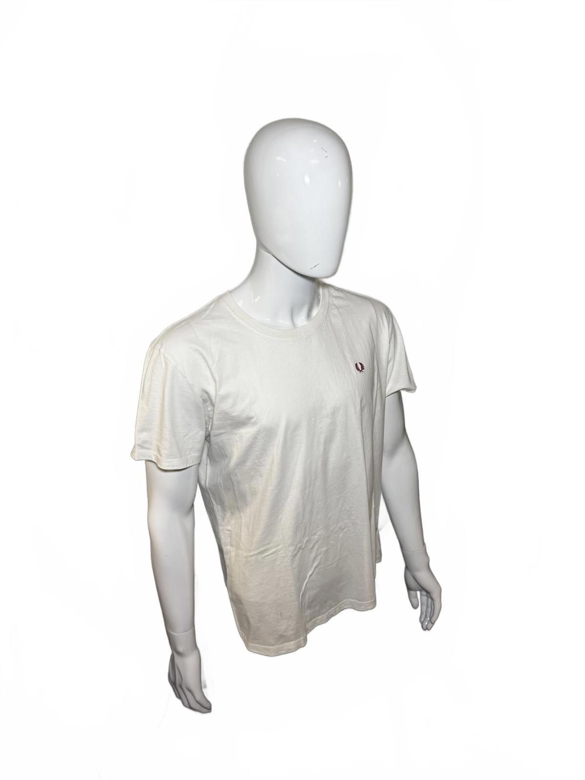 Fred Perry Fred Perry Classic Logo T-Shirt - White Size US XL / EU 56 / 4 - 2 Thumbnail