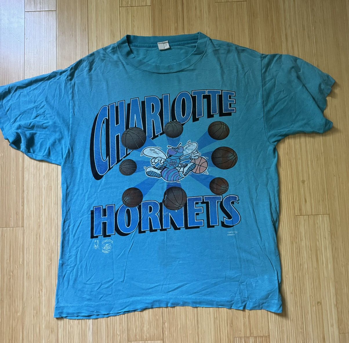 NBA × Vintage Rare Vintage 1990’s Charlotte Hornets Tee Size US XL / EU 56 / 4 - 1 Thumbnail