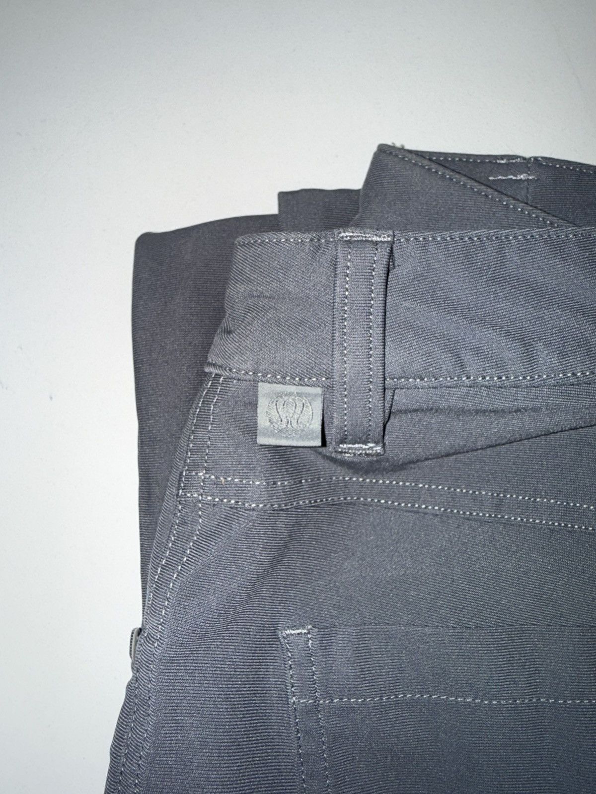 Lululemon Lululemon Grey ABC Pants Size US 31 - 2 Thumbnail