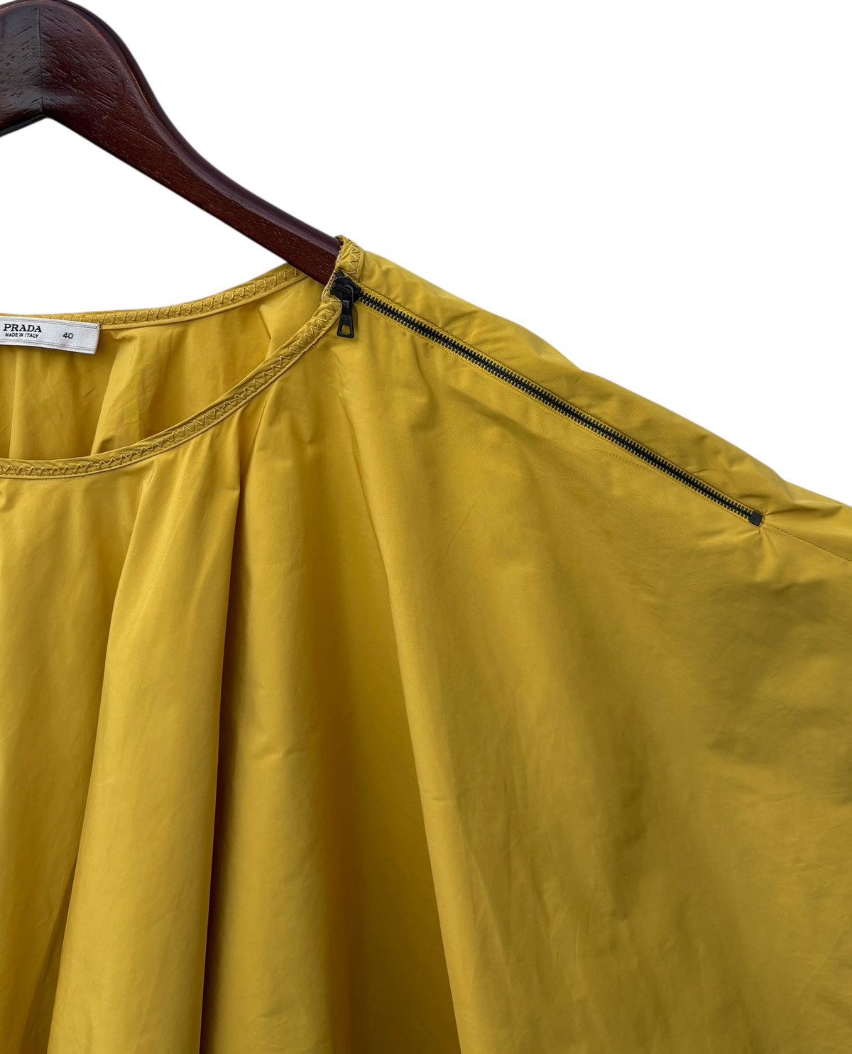 Prada Prada Archive Yellow Draped Cape Top Size S / US 4 / IT 40 - 6 Thumbnail
