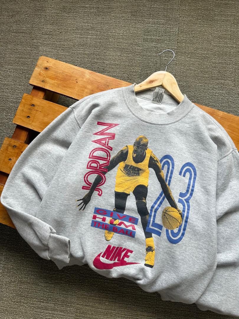 Nike VINTAGE NIKE MICHAEL JORDAN 23 SWEATSHIRT Size US L / EU 52-54 / 3 - 3 Thumbnail