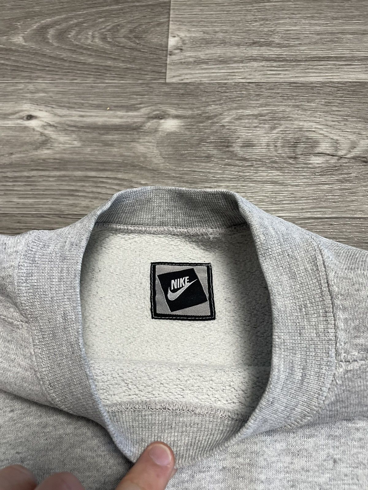 Nike Vintage Nike Center Logo Oversized Buggy Fit Sweatshirt 90s Size US M / EU 48-50 / 2 - 11 Thumbnail