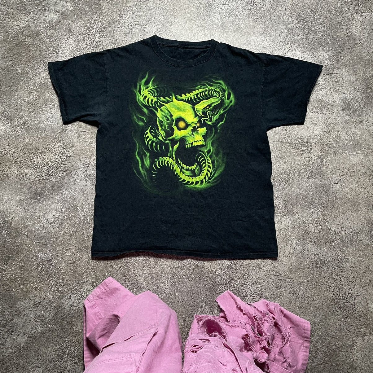 Vintage Y2K SKELETON TEE BAND ABSTRACT ROCK GRUNGE HORROR