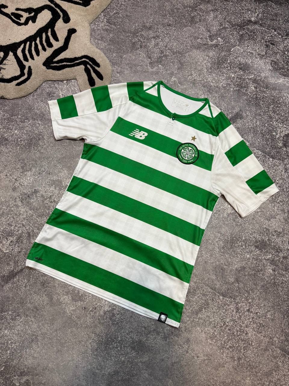 New Balance Mens celtic football jersey Size US M / EU 48-50 / 2 - 1 Thumbnail