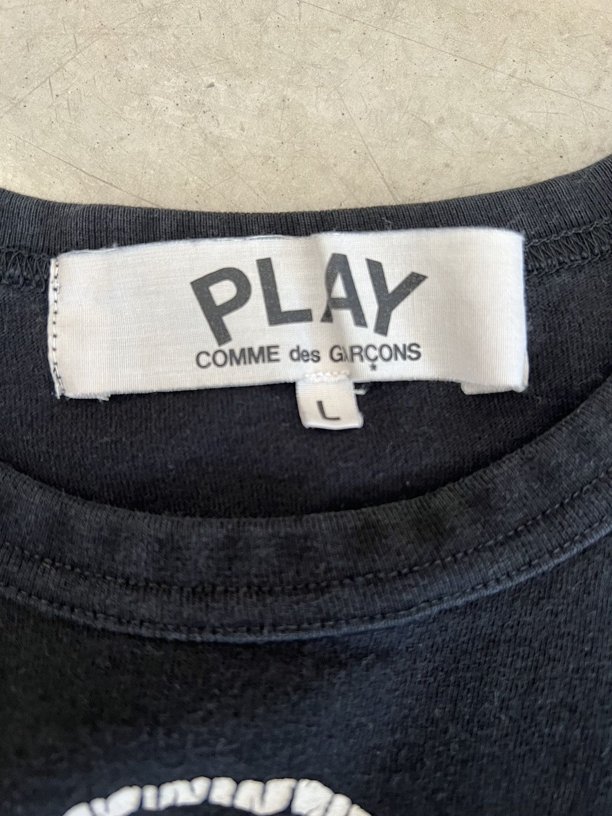 Comme des Garcons × Comme des Garcons PLAY Commes Des Garçons PLAY ‘Upside-down Heart’ Tee Size US L / EU 52-54 / 3 - 2 Thumbnail