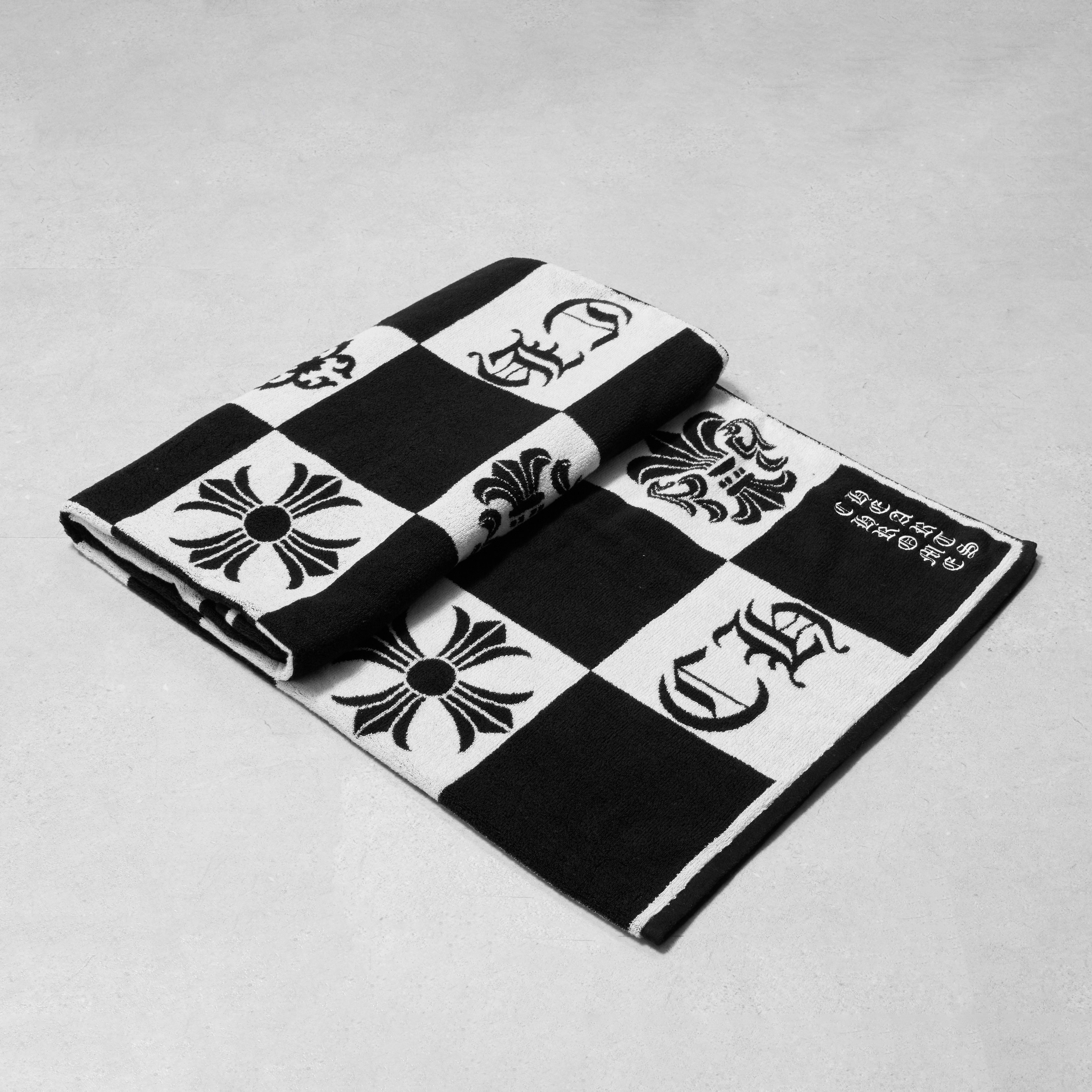 Chrome Hearts CHROME HEARTS Large Logo Checkered Beach Towel Size ONE SIZE - 1 Thumbnail