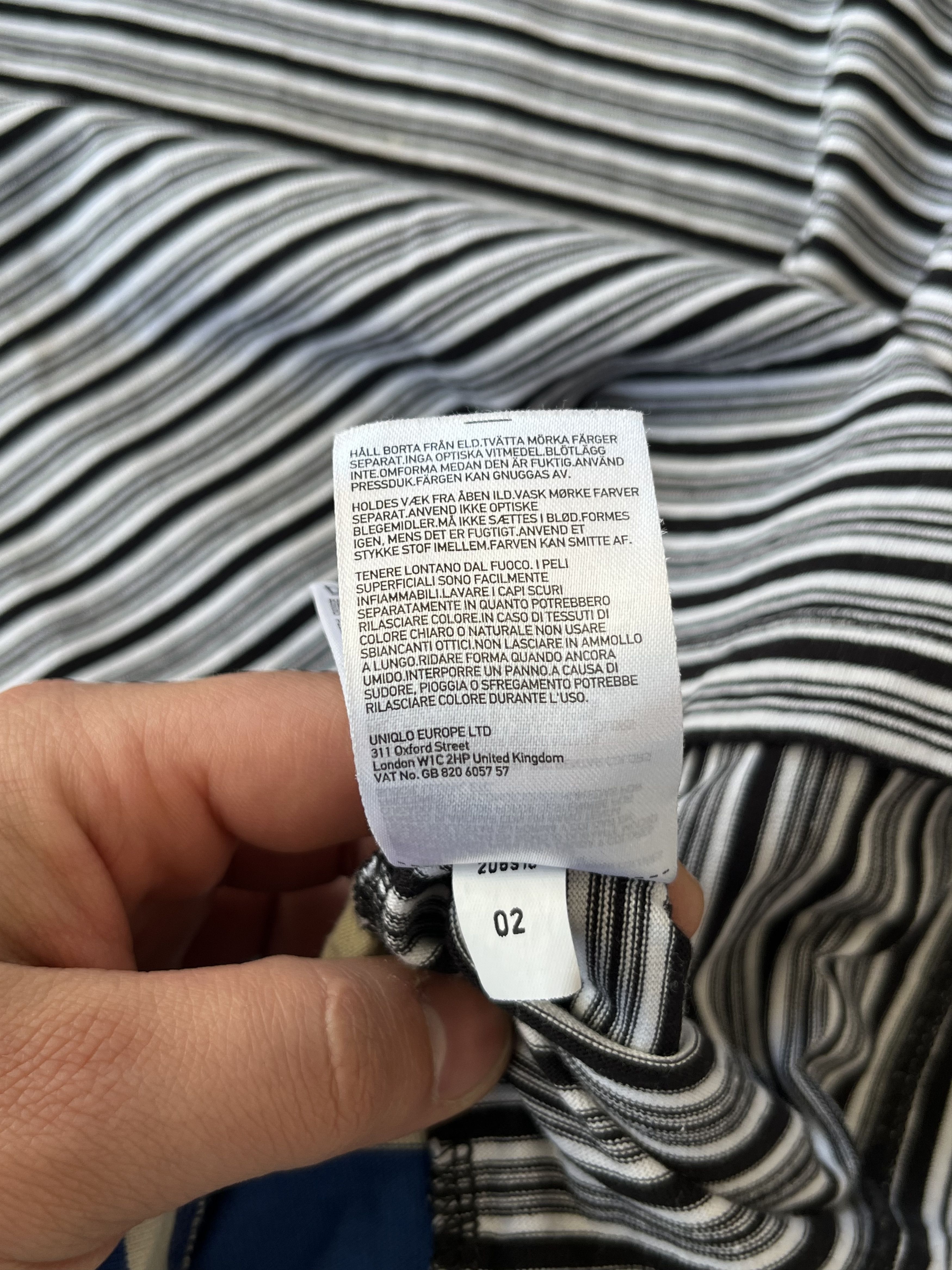 Marni MARNI x H&M Striped T-shirt Relaxed Fit White Color size M Size US M / EU 48-50 / 2 - 11 Thumbnail