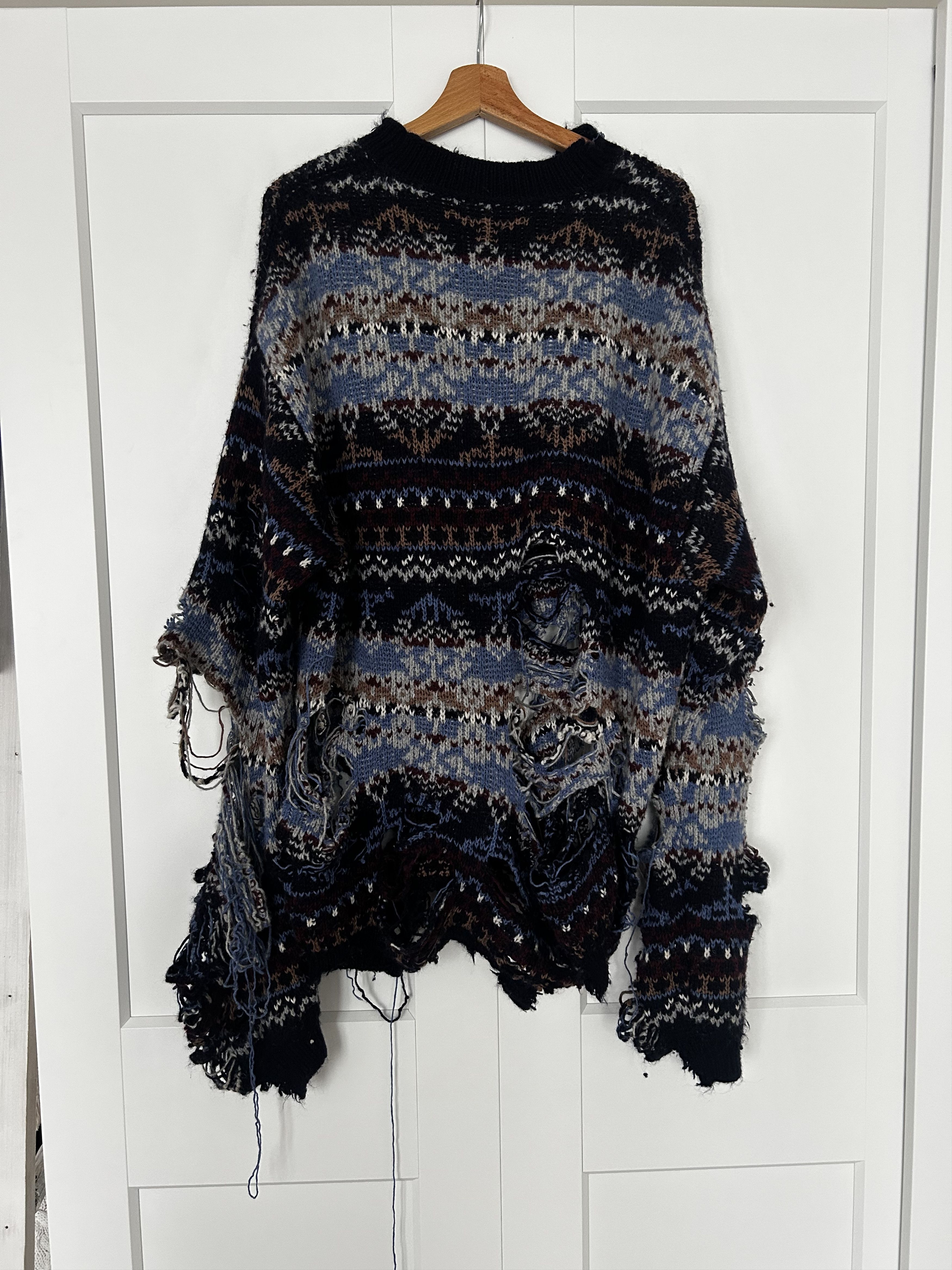 Balenciaga Balenciaga ripped Christmas jumper Size US XXL / EU 58 / 5 - 1 Thumbnail