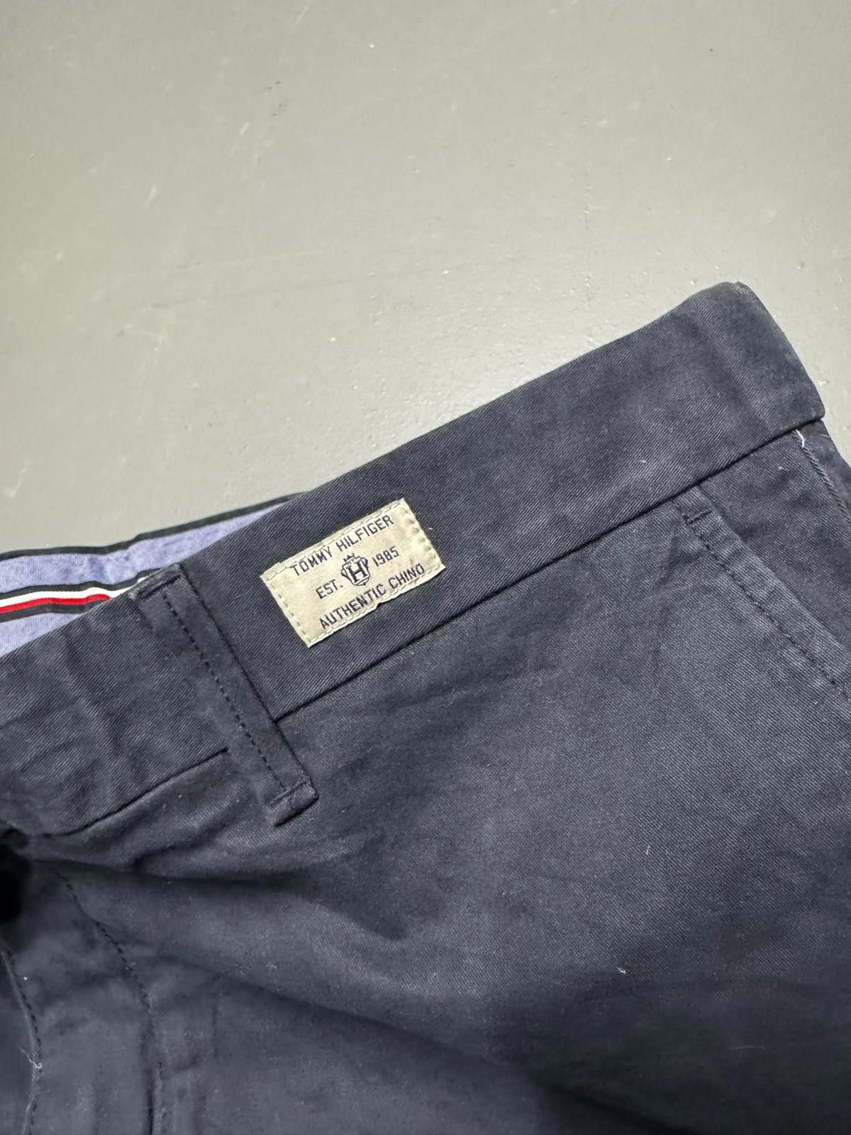 Tommy Hilfiger Tommy Hilfiger Chinos - Classic Fit, Size 38/30 - Navy Size US 38 / EU 54 - 3 Thumbnail