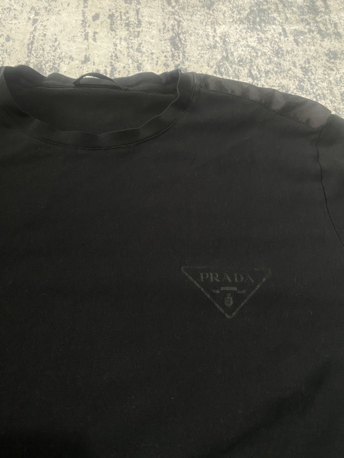 Other Luxury prada with logo on chest tee 2023 Size US M / EU 48-50 / 2 - 6 Thumbnail