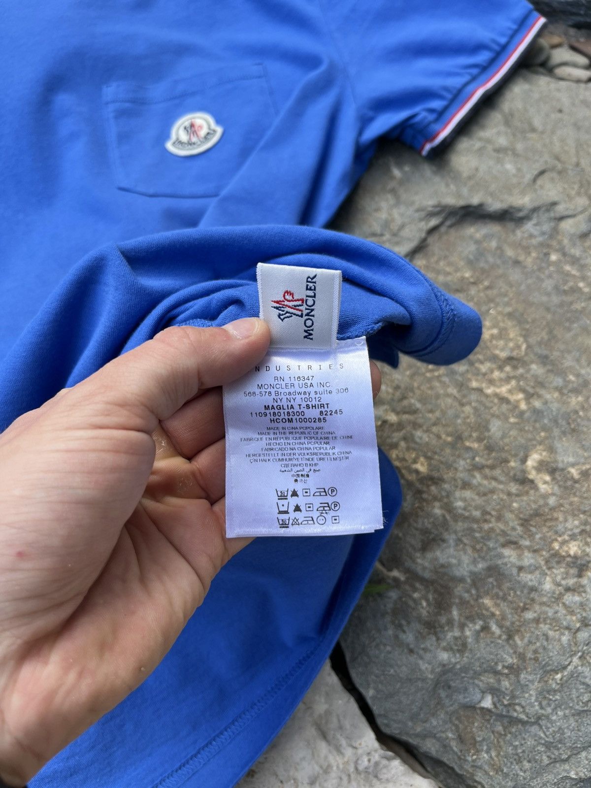 Moncler × Vintage Moncler maglia t-shirt pocket chest logo luxury tee drill Size US L / EU 52-54 / 3 - 15 Thumbnail