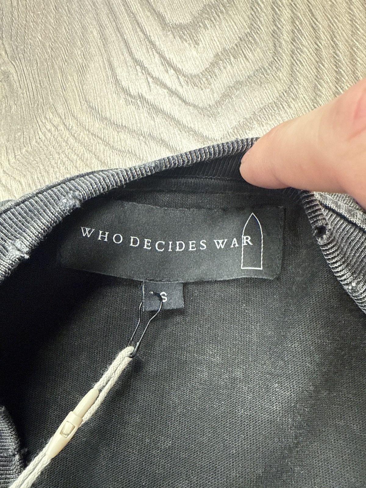 Who Decides War Who decides war Riccardi exclusive black t shirt small Size US S / EU 44-46 / 1 - 5 Thumbnail