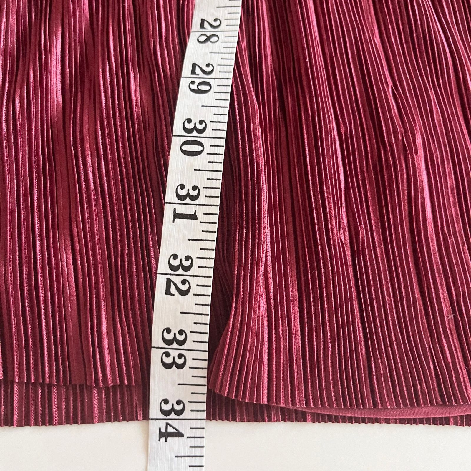 Banana Republic Banana Republic Burgundy Long Sleeve Plisse Pleated Dress Size S / US 4 / IT 40 - 8 Thumbnail