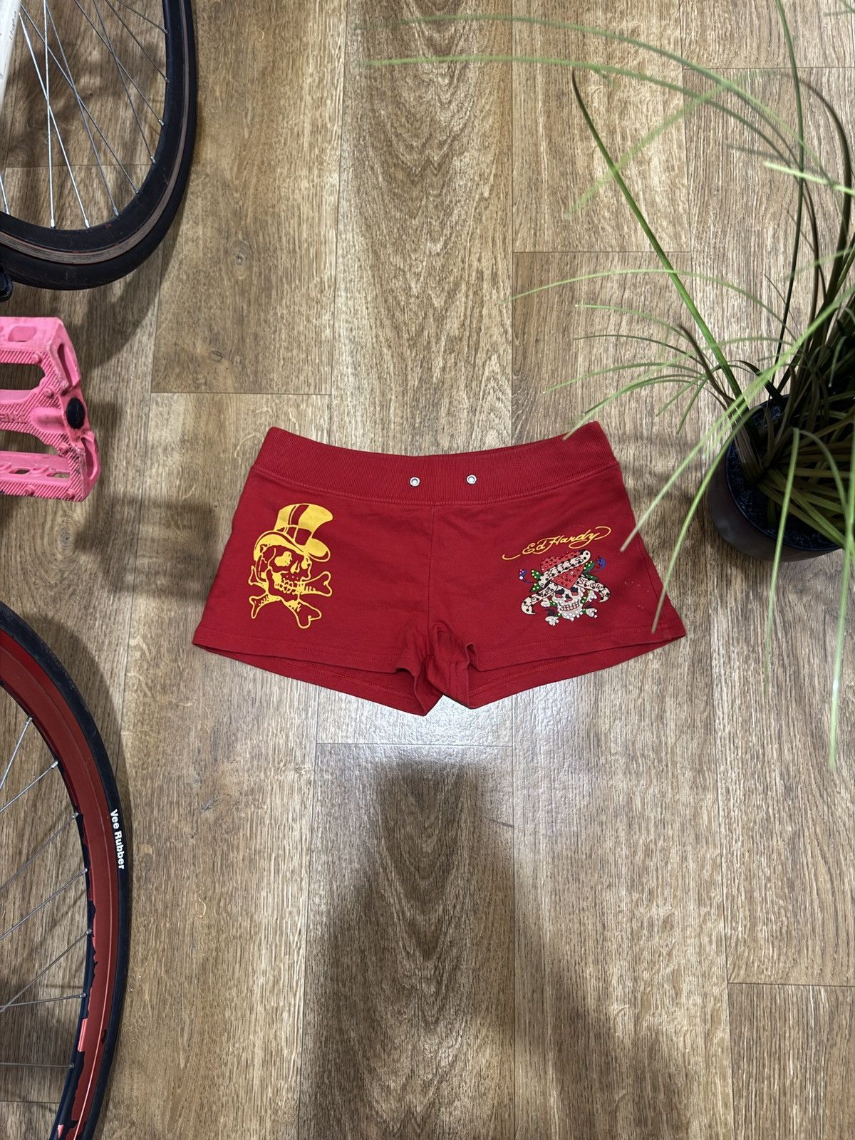 Ed Hardy VINTAGE ED HARDY BY CHRISTIAN AUDIGIER MINI RED SHORTS Size 29" - 2 Thumbnail