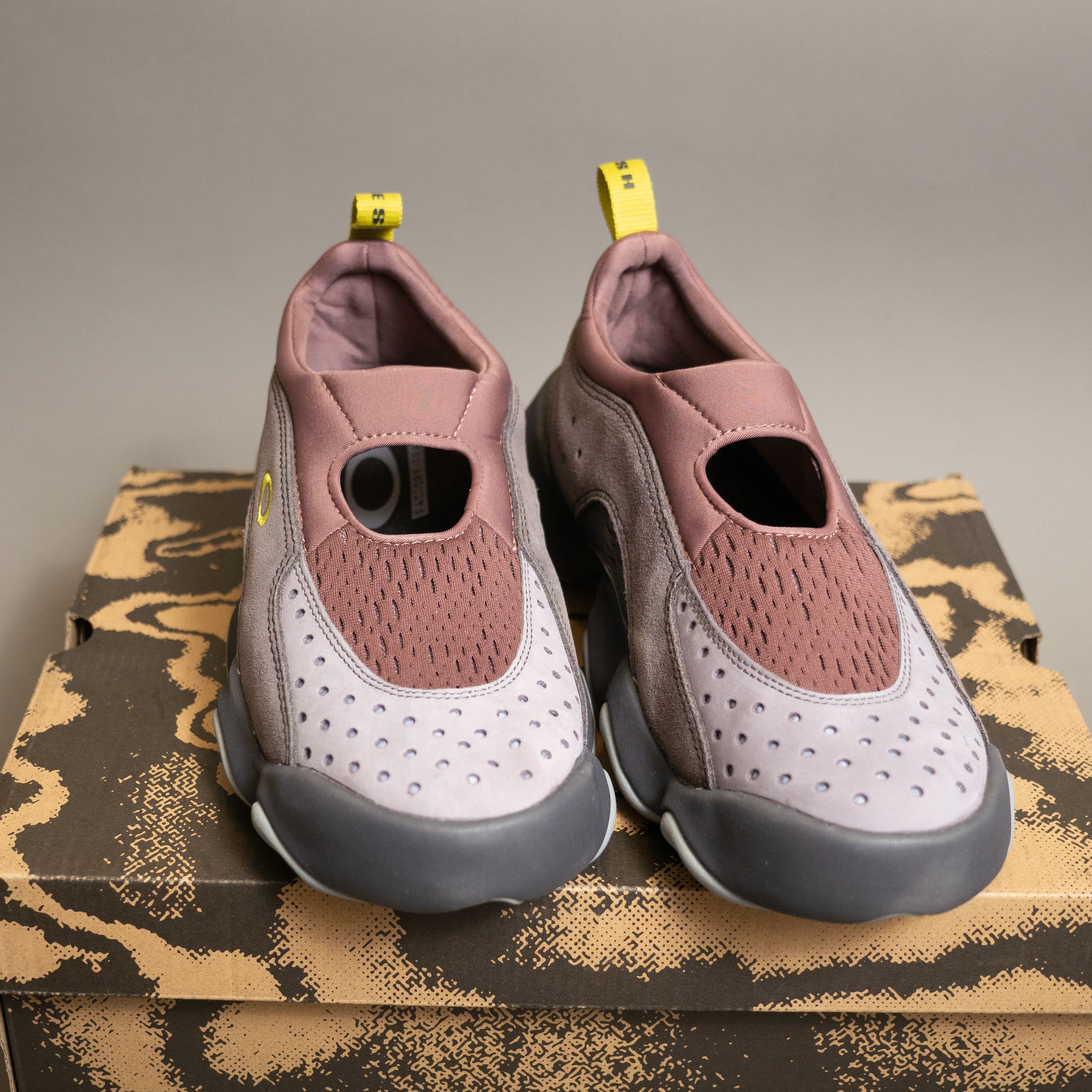 Brain Dead × Oakley Brain Dead x Oakley Suede Flesh Sandal Rose/Taupe New Size US 9 / EU 42 - 3 Thumbnail