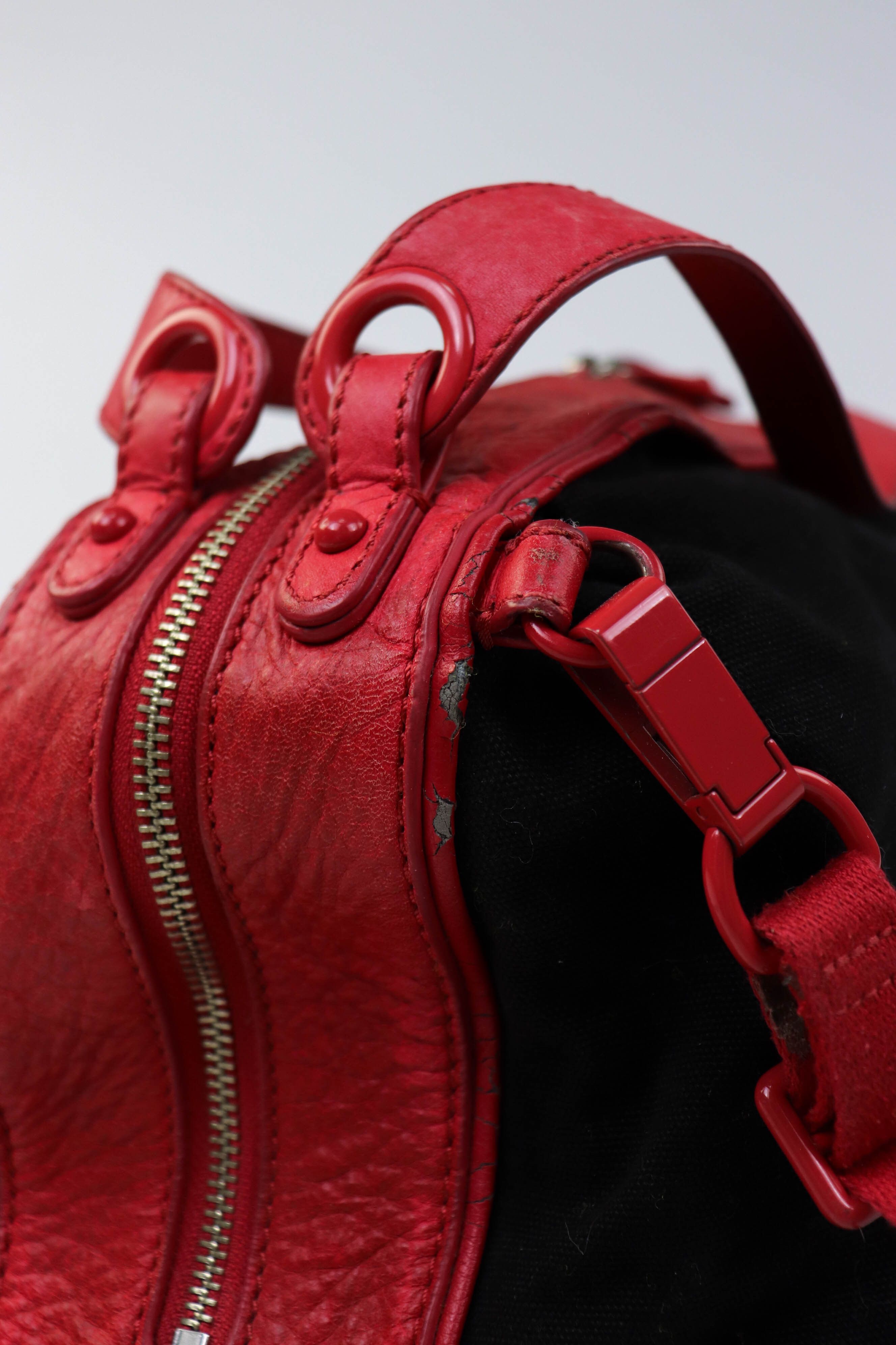 Juicy Couture Y2K 00s Vintage Juicy Couture Black/Red Crossbody Bag Size ONE SIZE - 10 Thumbnail
