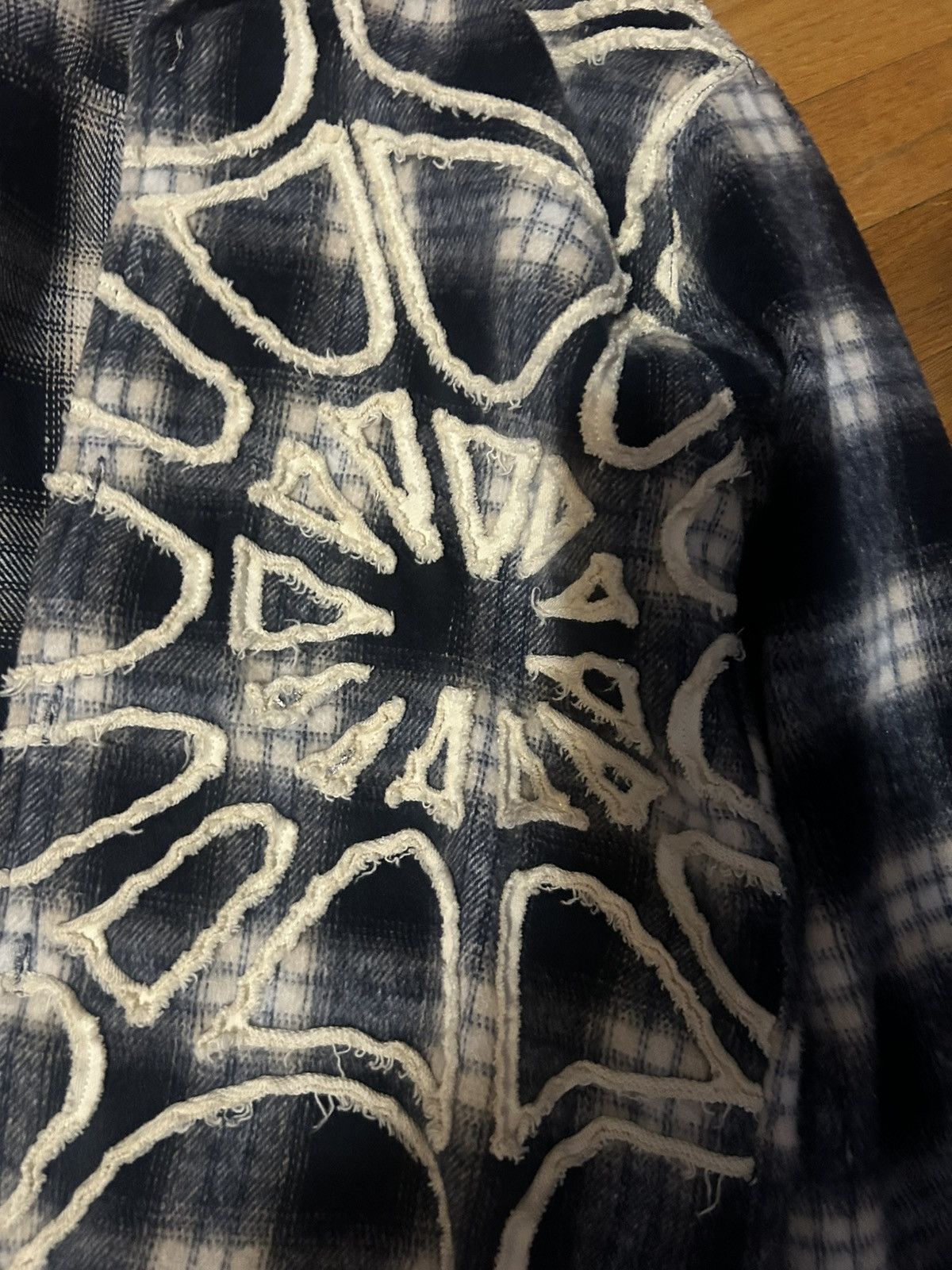 Vale Vale spider flannel Size US S / EU 44-46 / 1 - 4 Thumbnail
