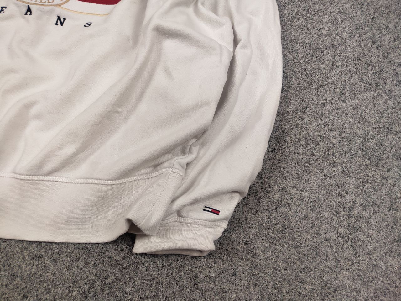 Tommy Hilfiger Tommy Jeans Crew Chek Embroidered Sweatshirt Vintage Style Size US M / EU 48-50 / 2 - 5 Thumbnail