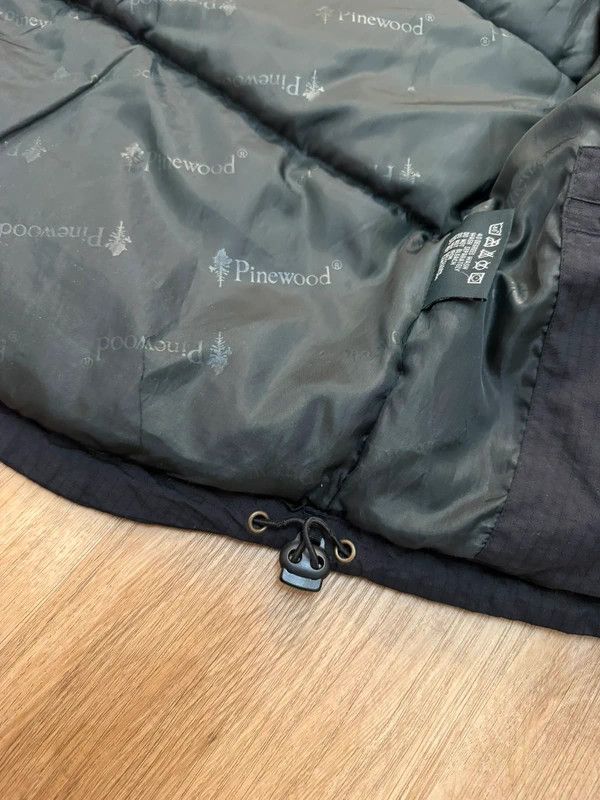 Other Pinewood Hunter Down Puffer Vest size L Size US L / EU 52-54 / 3 - 11 Thumbnail