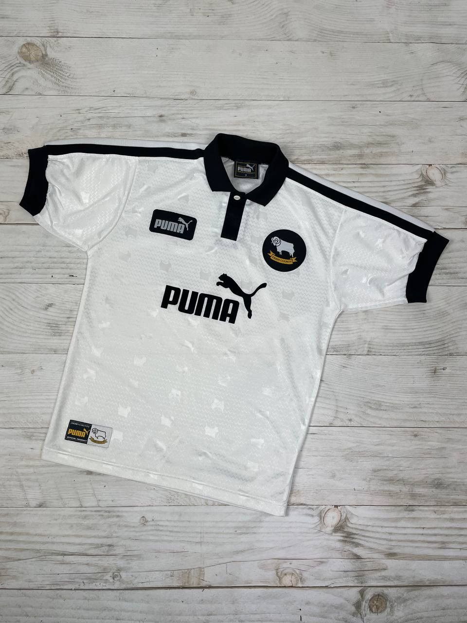 image of Vintage Puma Derby County 1997 1998 Home Shirt Soccer Jersey in White, Men's (Size Small)