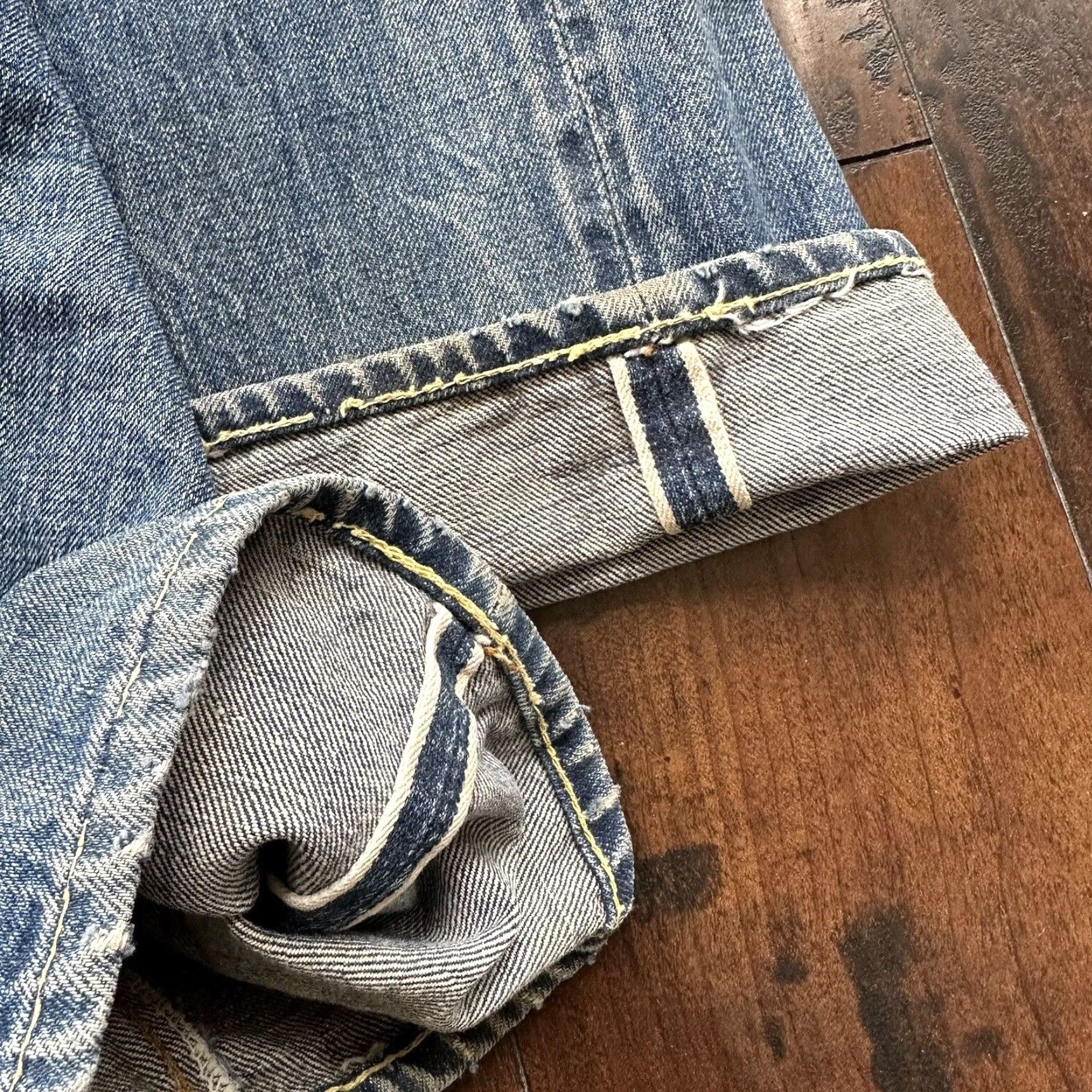 Levi's VINTAGE Levi's 501 XX Jeans Men's 27x26 Denim Blue 60s 1960s Redline Distressed Block Style Straight 5-Pocket Size US 27 - 2 Thumbnail
