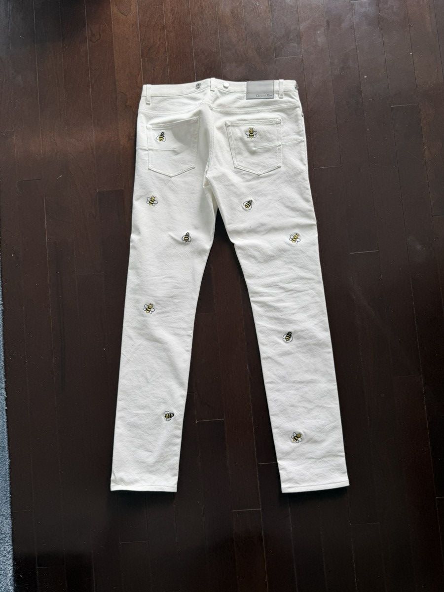 Dior × Kaws Dior x Kaws Bee Embroidered Denim Pants Size US 32 / EU 48 - 4 Thumbnail