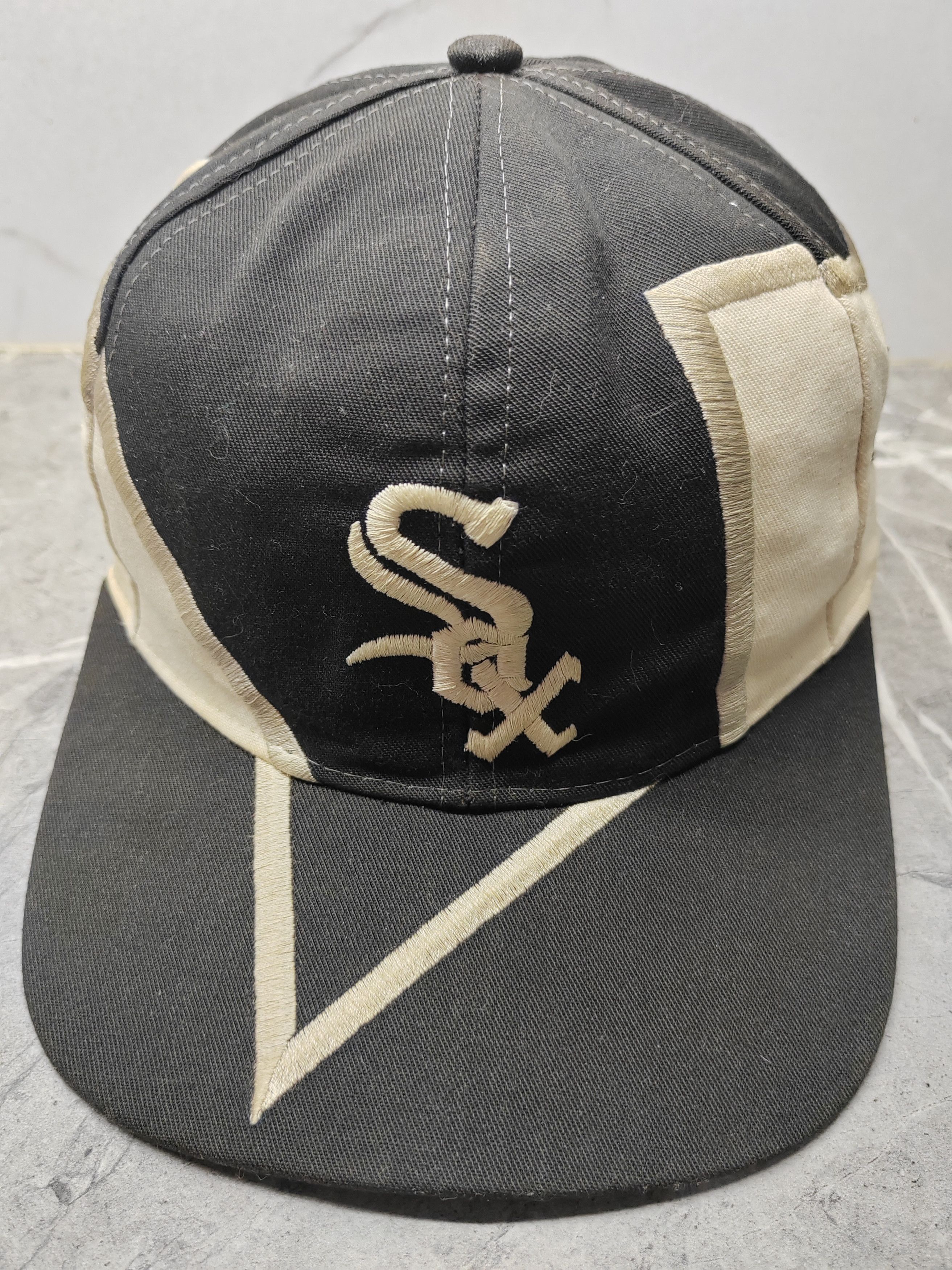 Vintage Vintage Chicago White SOX TOW Bolt Graffiti Style Cap Size ONE SIZE - 2 Thumbnail