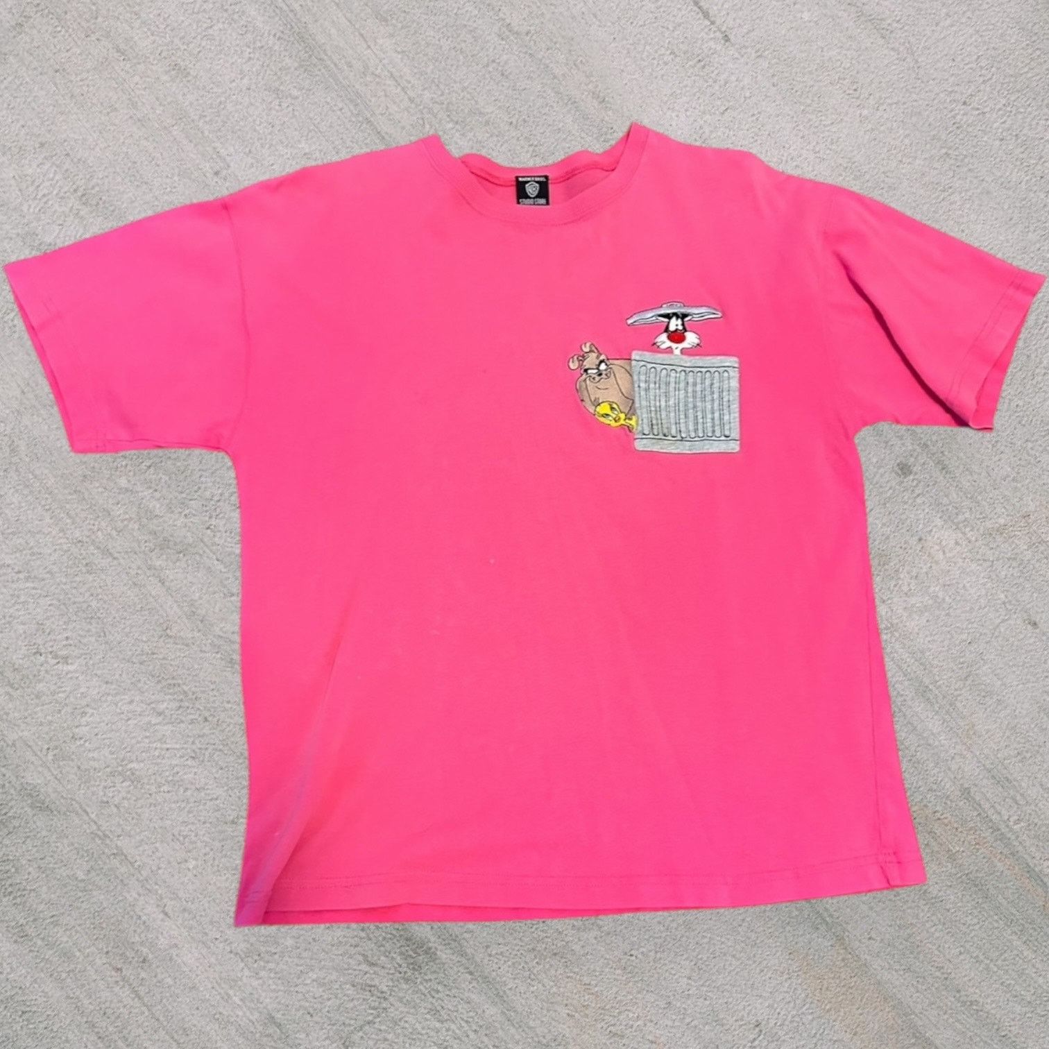 Other 1997 embroidered Warner bros looney tunes pink pocket shirt Size US L / EU 52-54 / 3 - 1 Thumbnail