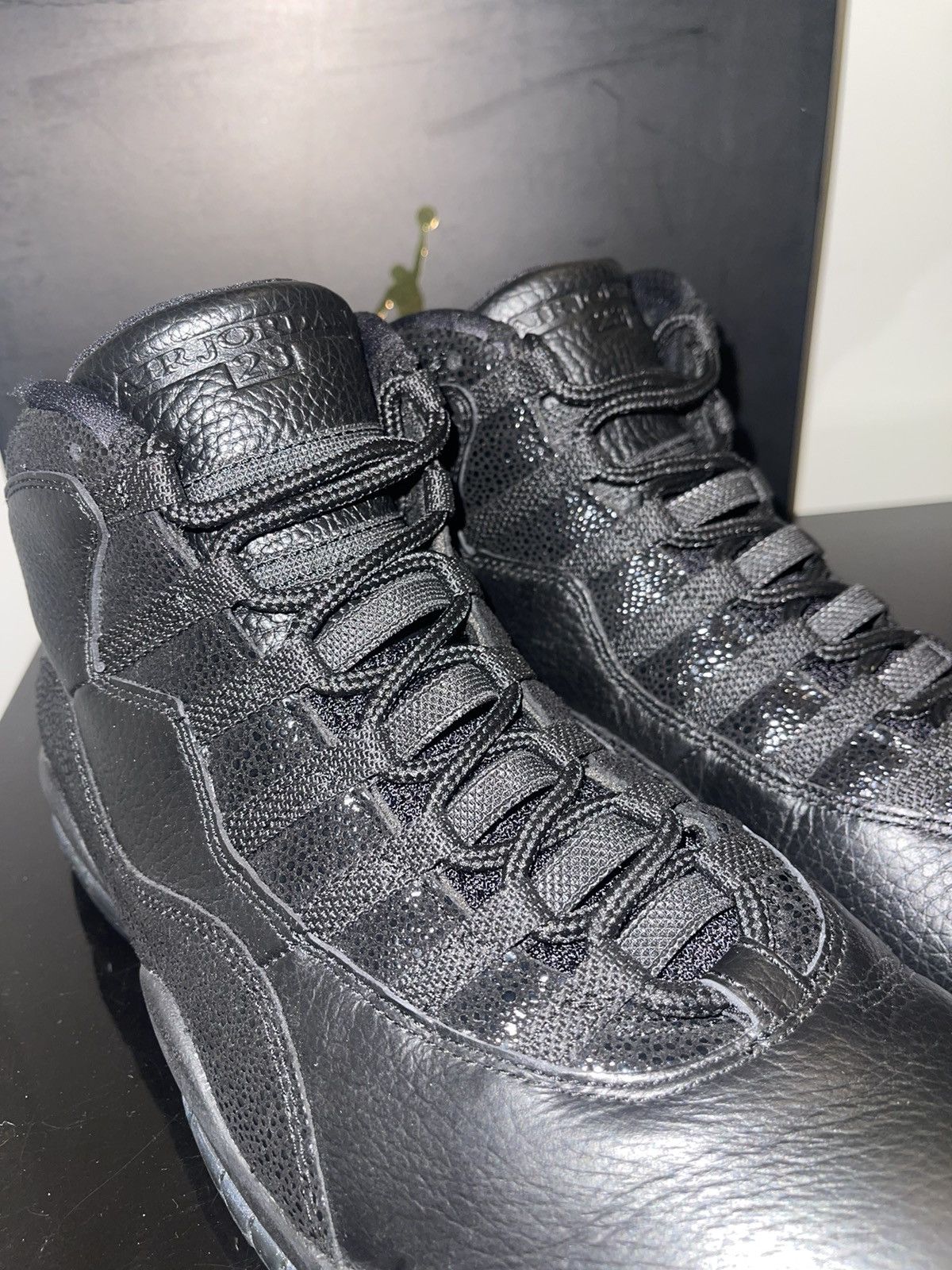 Jordan Brand RARE Jordan 10 OVO’s (2015) Size US 11.5 / EU 44-45 - 4 Thumbnail