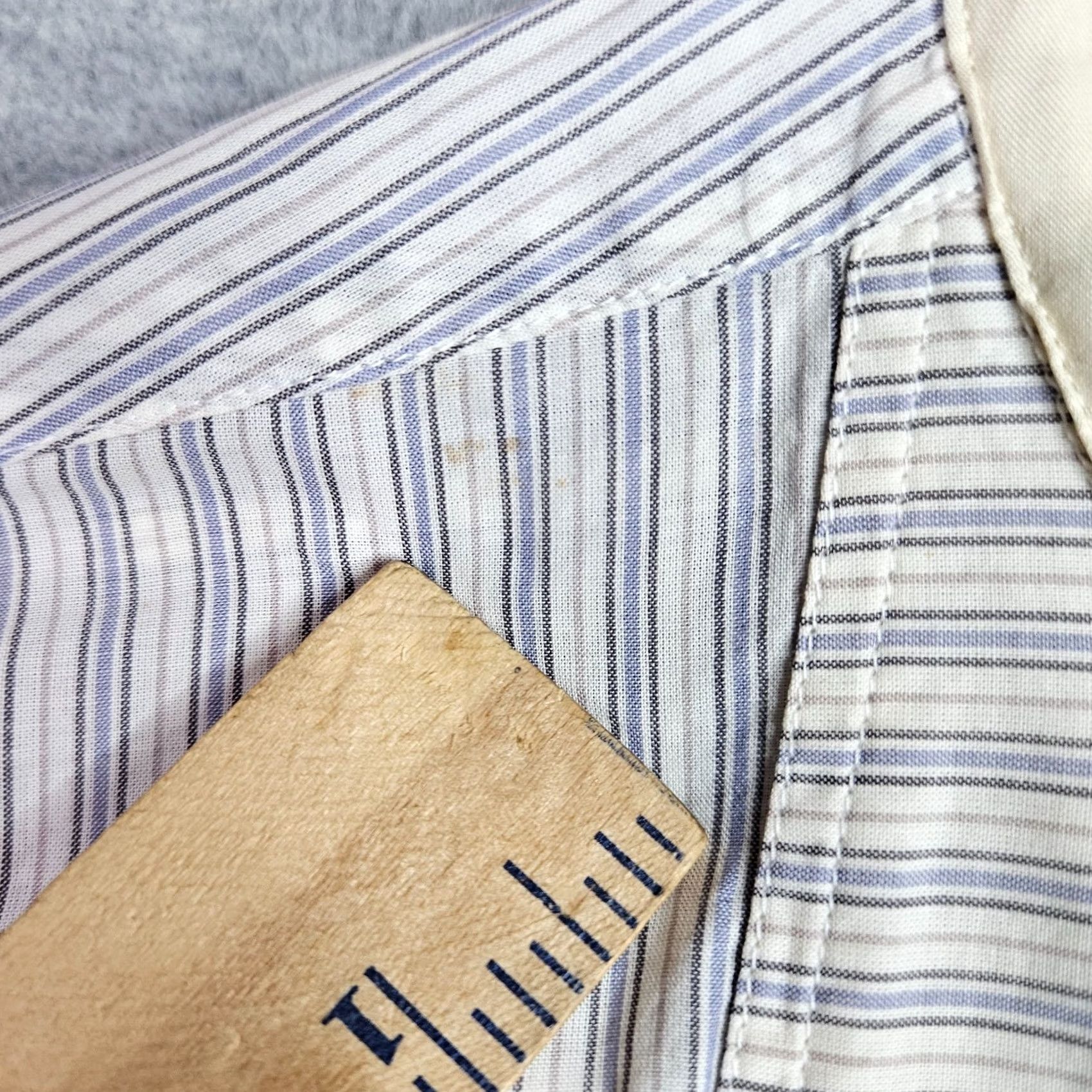Uniqlo VINTAGE? Ines De La Fressange Uniqlo Women's Stripes Button Up Long Sleeve Shirt XS Blue Regular Shirt Womens XS Blue Striped Button Up Uniqlo Blouse Size XS / US 0-2 / IT 36-38 - 8 Thumbnail