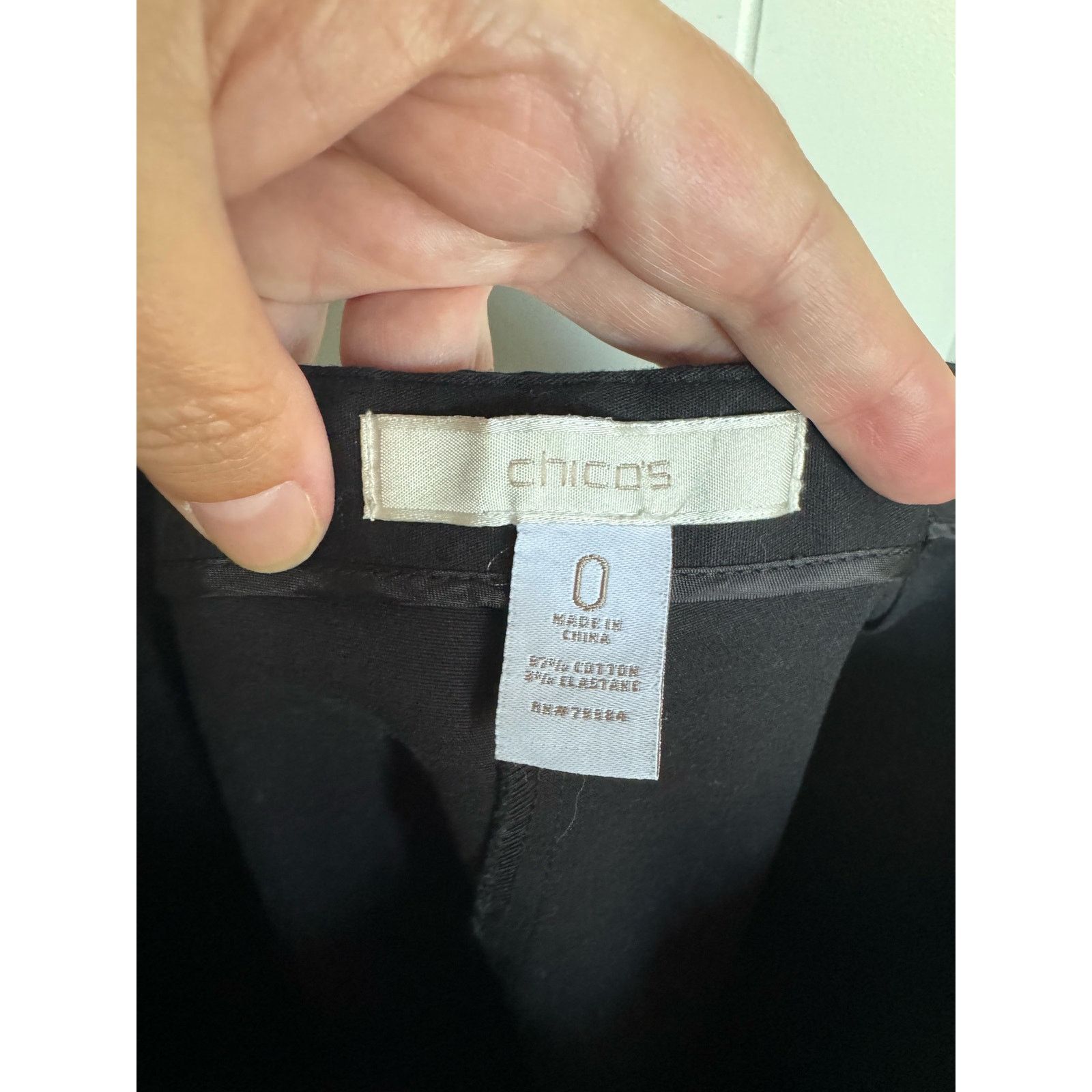 Chicos Chico's Womens Pants Sz 0 S 4 Black Pixie Crop Tapered Pants Size 27" / US 4 / IT 40 - 5 Thumbnail
