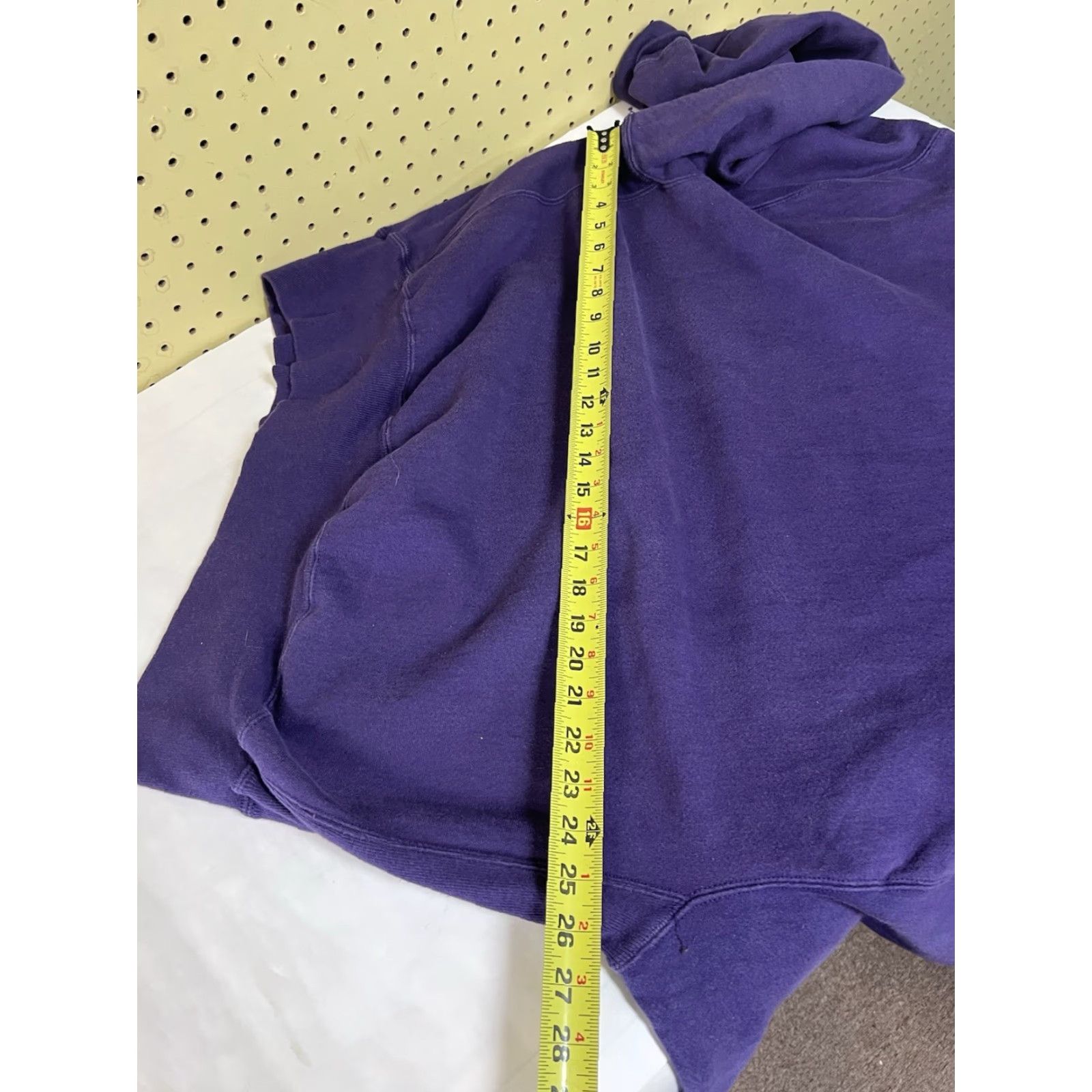 Champion VINTAGE Champion Reverse Weave Sweatshirt XL Purple College Pullover Crewneck Unisex Adults Regular Cotton Blend Long Sleeve Mens Womens Boys Girls Size US XL / EU 56 / 4 - 5 Thumbnail