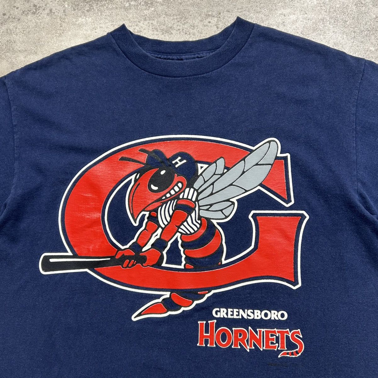 MLB × Vintage VTG 90s MILB GREENSBORO HORNETS RODGER LOGO T-SHIRT SIZE XL Size US XL / EU 56 / 4 - 2 Thumbnail