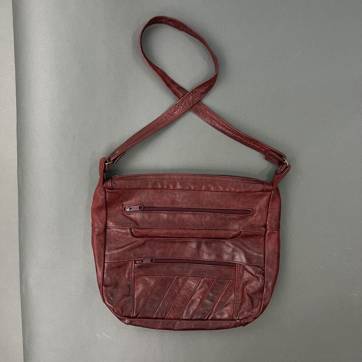 Designer × Japanese Brand × Vintage Vintage 1990s Red Leather Shoulder Crossbody Bag Size ONE SIZE - 2 Thumbnail