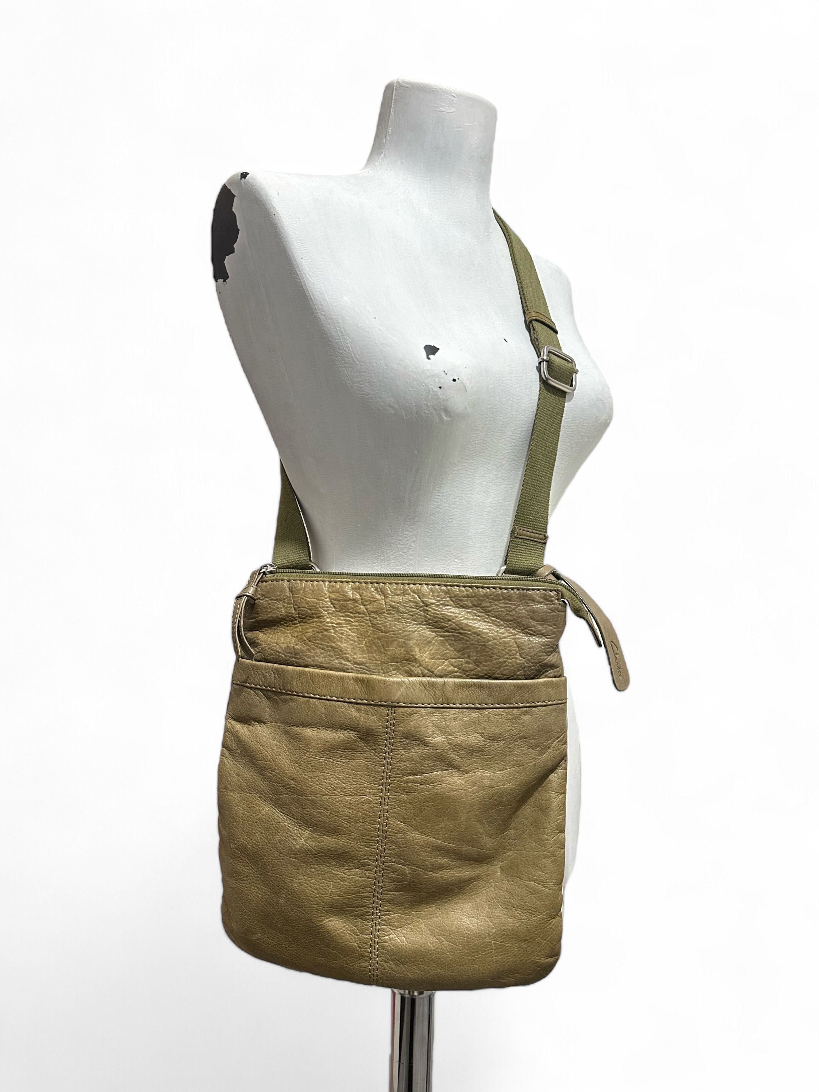 Clarks Clarks Green Leather Mid Size Zip Up Cross Body Bag Size ONE SIZE - 2 Thumbnail