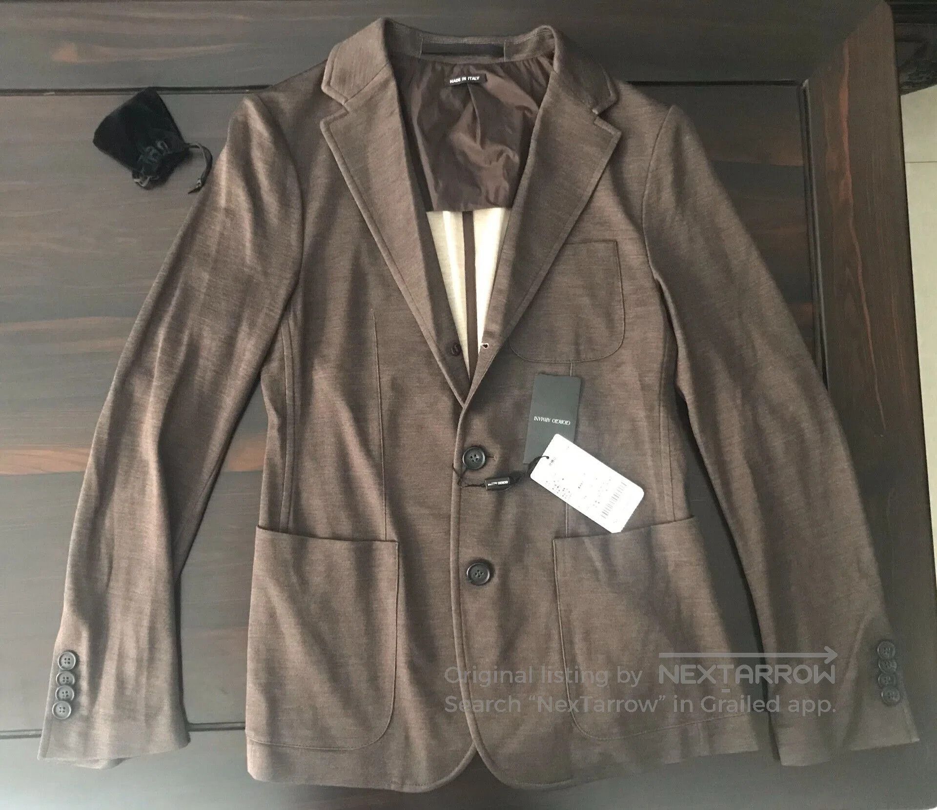 Giorgio Armani brown cashmere silk business casual jacket. Size US L / EU 52-54 / 3 - 1 Thumbnail