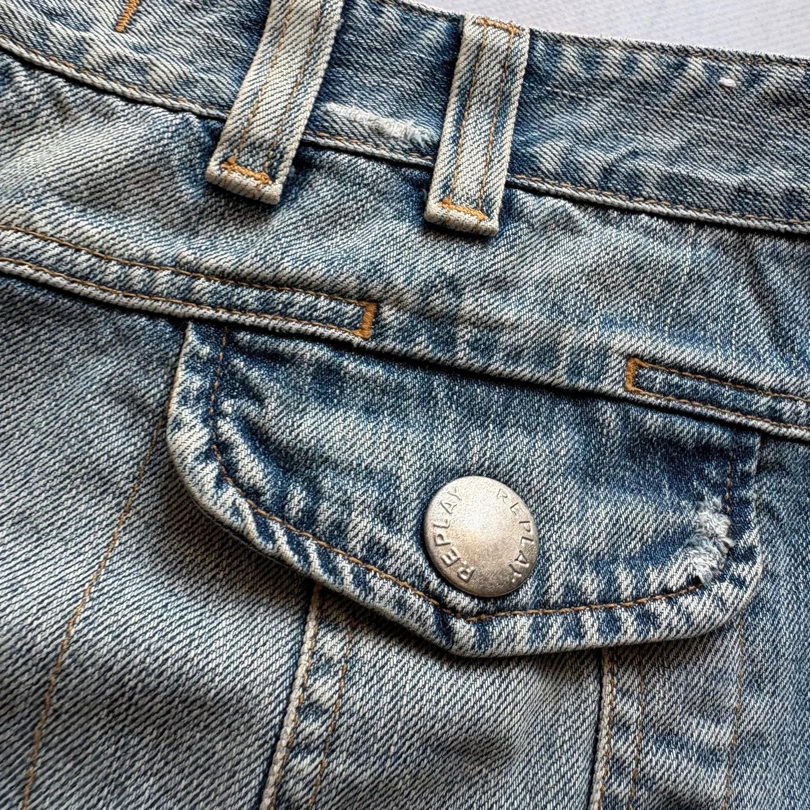 Hysteric Glamour Y2K 00s Replay Denim Faded distressed Embroidered Mini Skirt Size 30" / US 8 / IT 44 - 12 Thumbnail