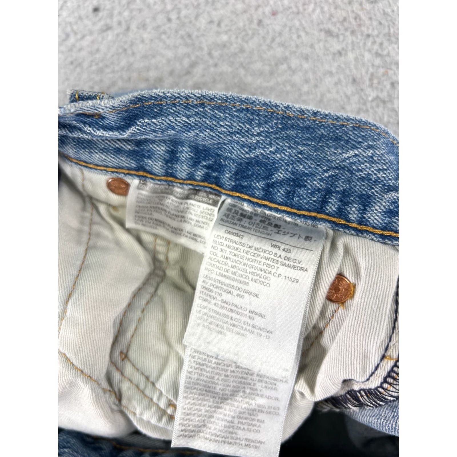 Levi's VINTAGE Levis Jeans 501 Levi'S 501 Series Denim Button Fly 28x26 Blue 501 Model Mens Adult Regular Straight Distressed 5-Pocket Denim Jeans Size US 31 - 7 Thumbnail