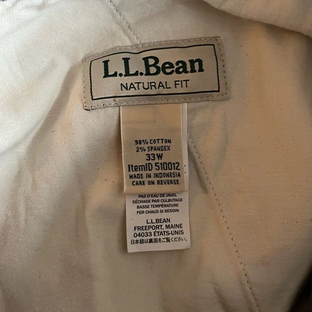 L.L. Bean ☀️ L.L. Bean Natural Fit Shorts with Pockets ☀️ Size US 33 - 7 Thumbnail